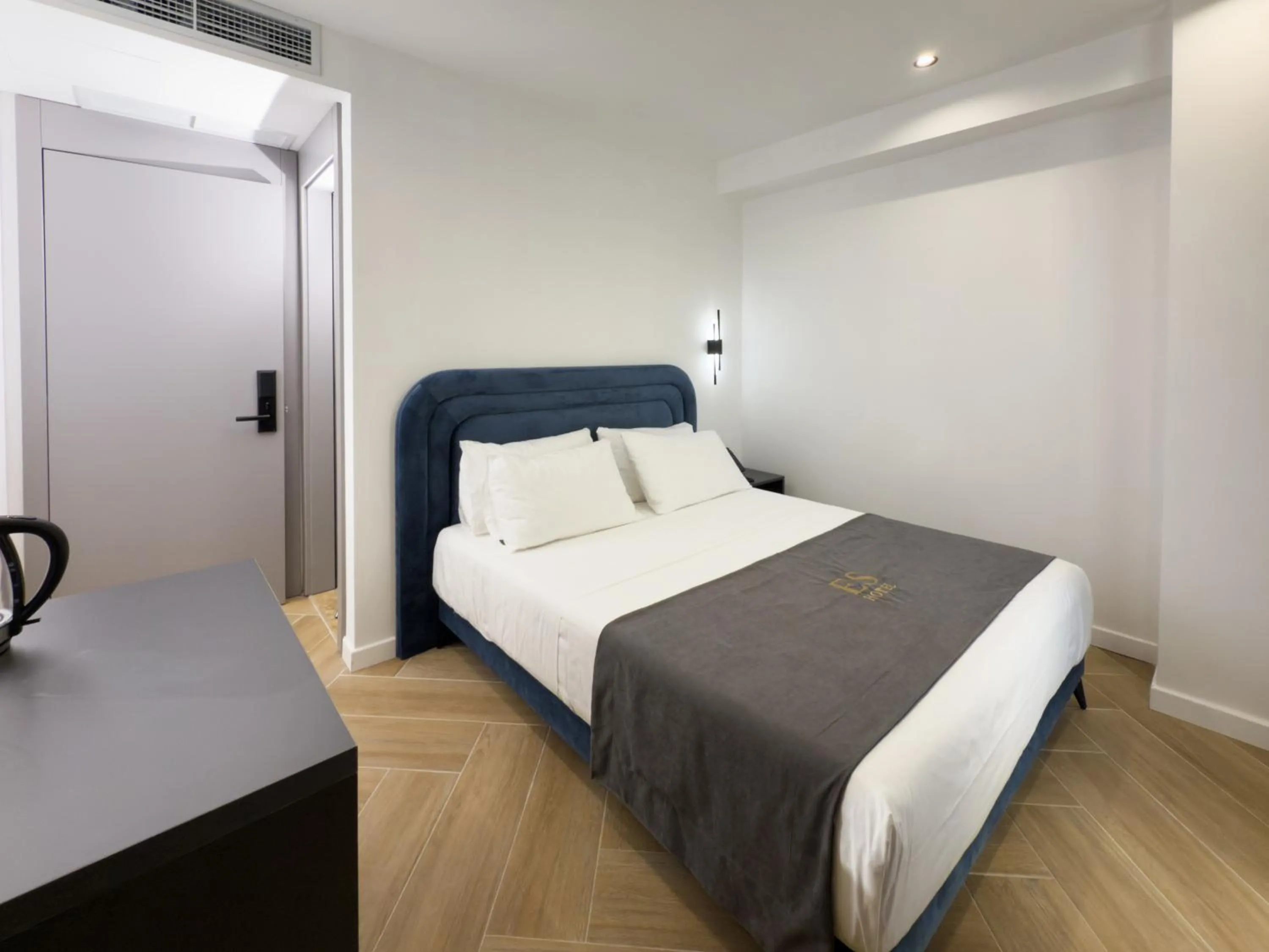 Bed in ES Hotel