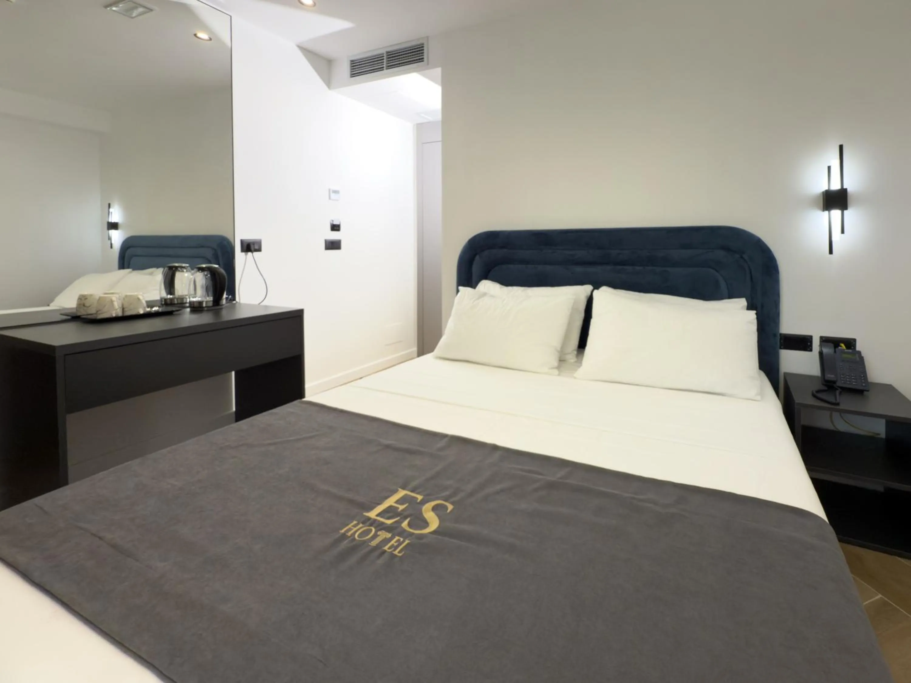 Bed in ES Hotel