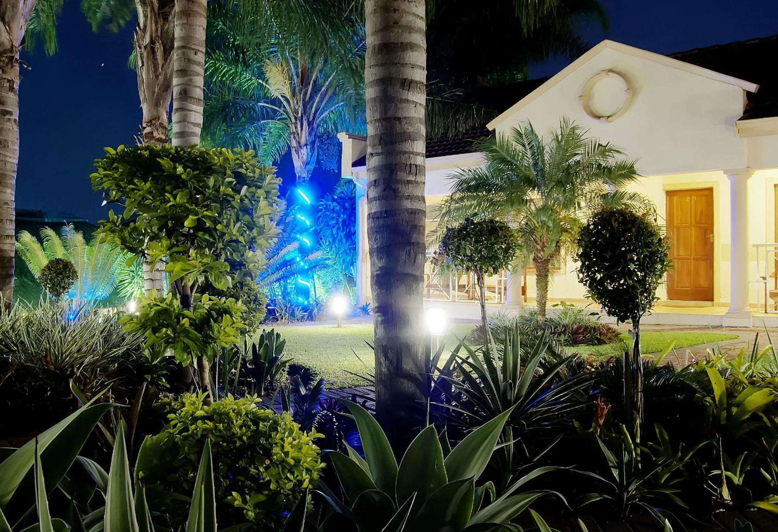 Facade/entrance in The Cycad Lodge & Chalets