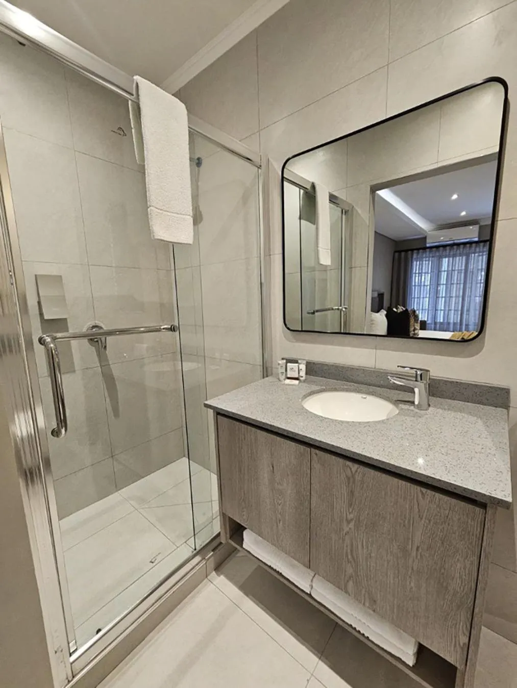 Shower in The Cycad Lodge & Chalets