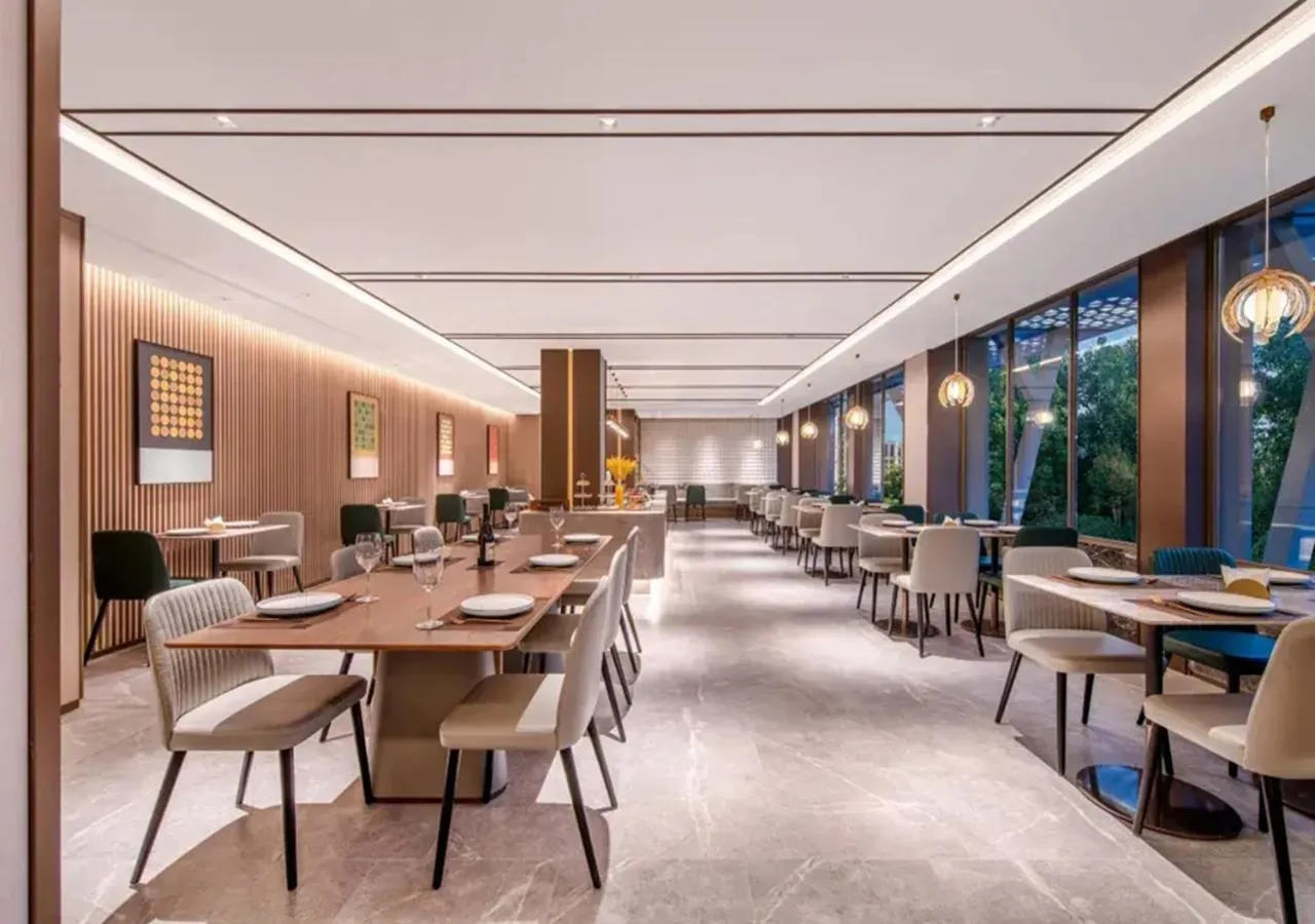 Restaurant/places to eat in Orange Hotel Beijing West Railway Station