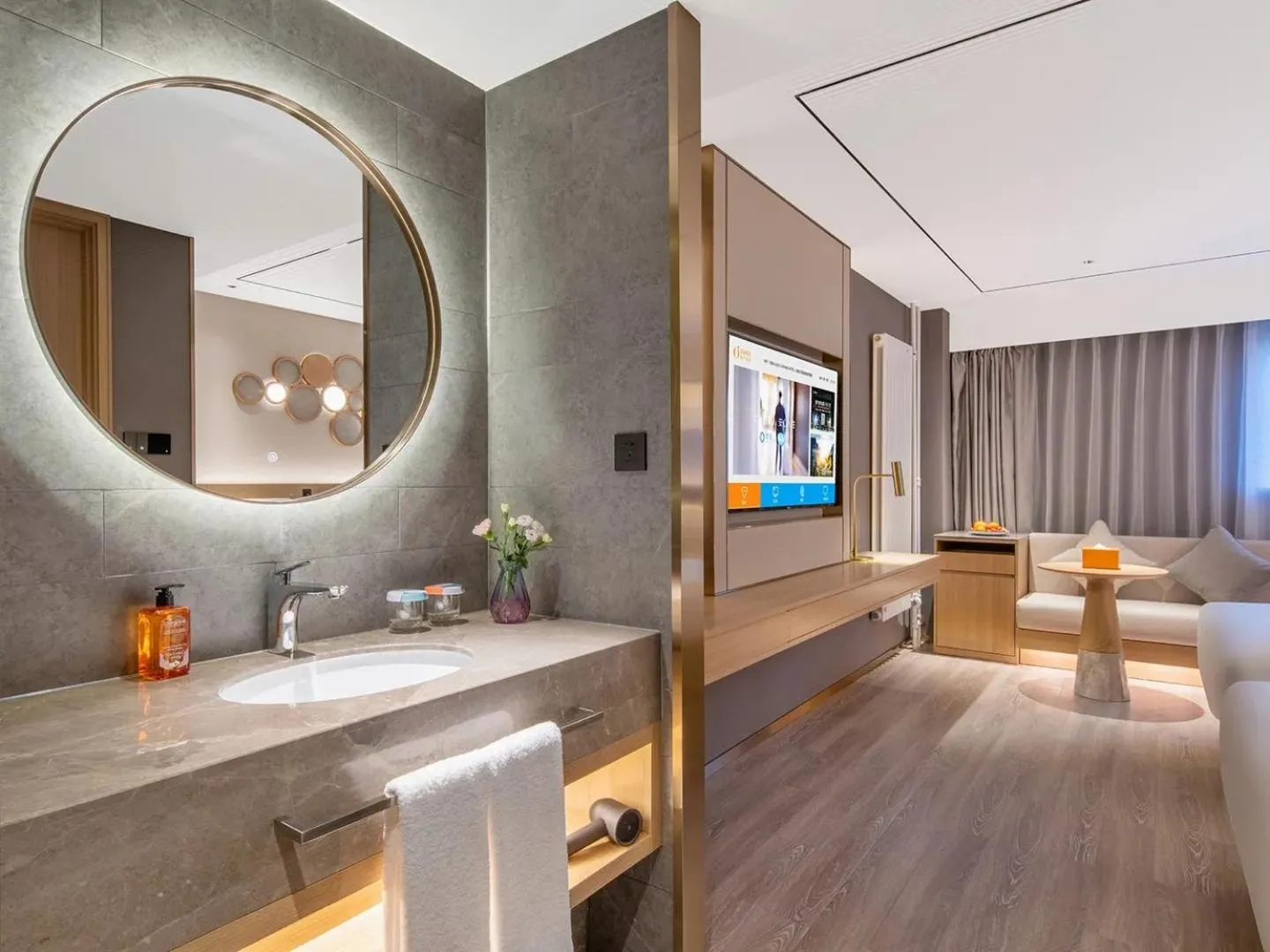 TV and multimedia in Orange Hotel Beijing West Railway Station