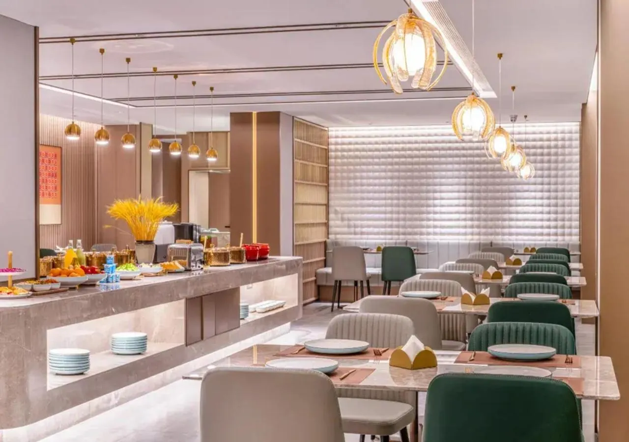 Restaurant/places to eat in Orange Hotel Beijing West Railway Station