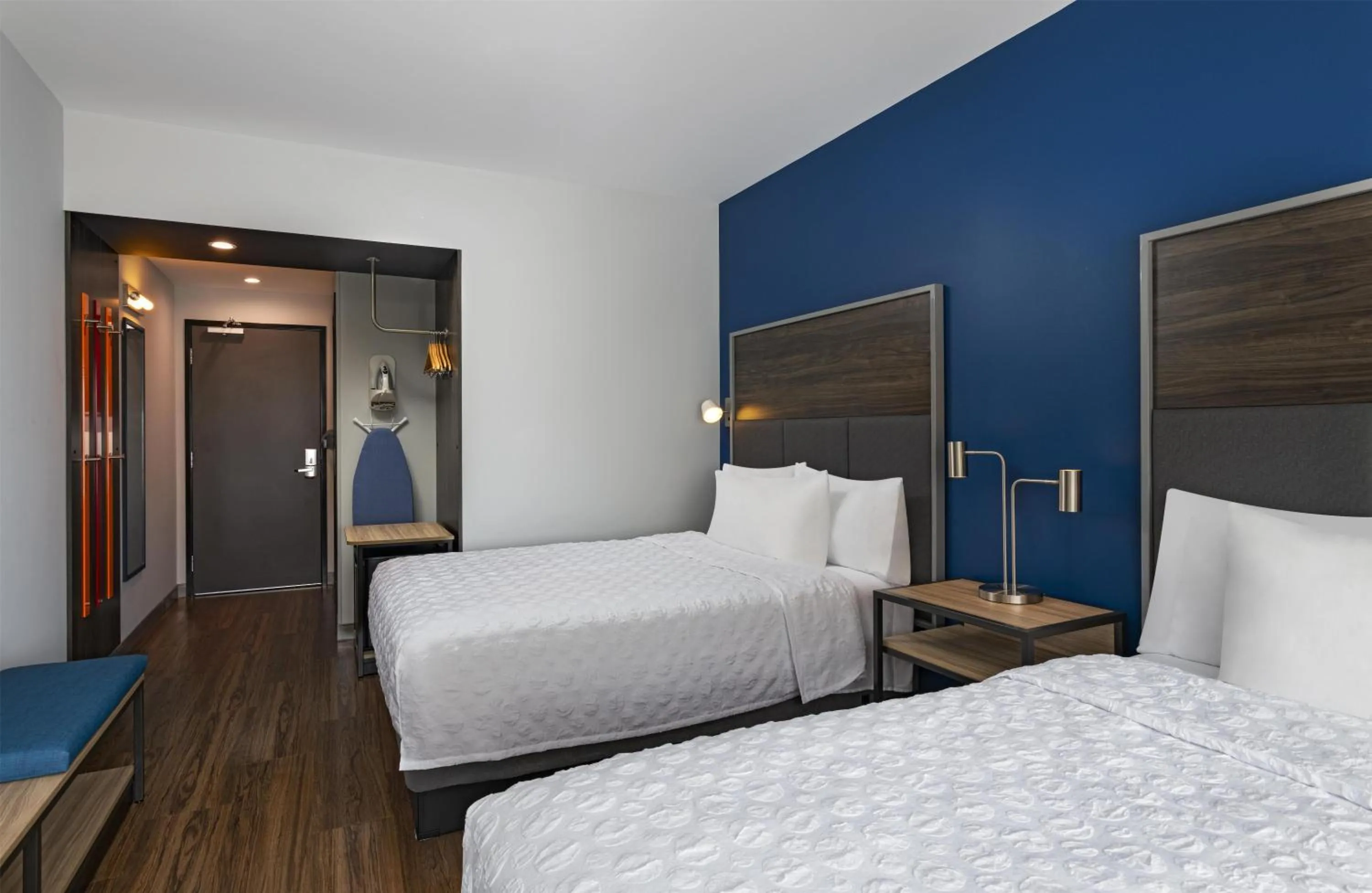 Bed in Tru By Hilton Irving Dfw South