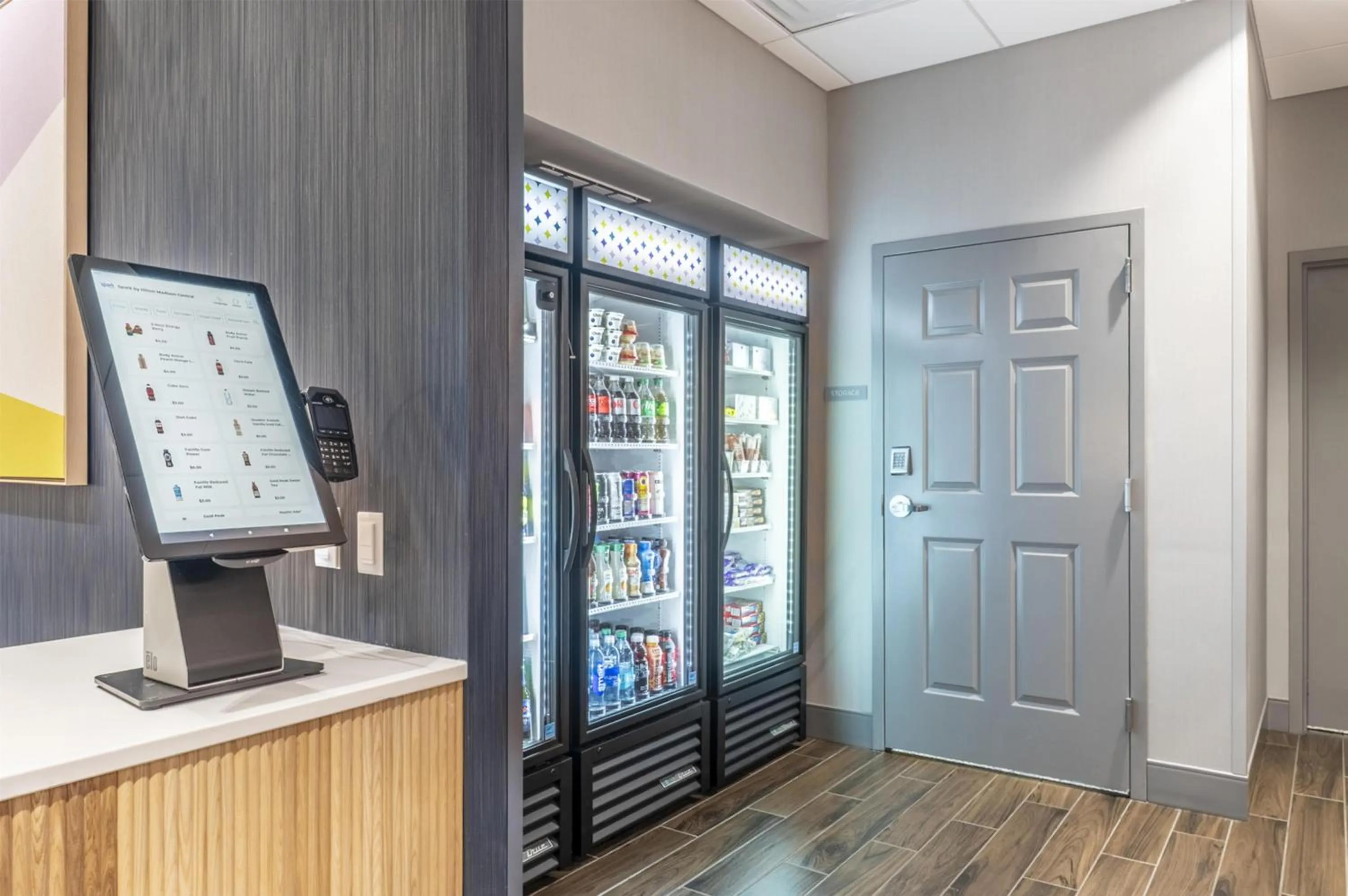 Restaurant/places to eat in Spark By Hilton Madison Central