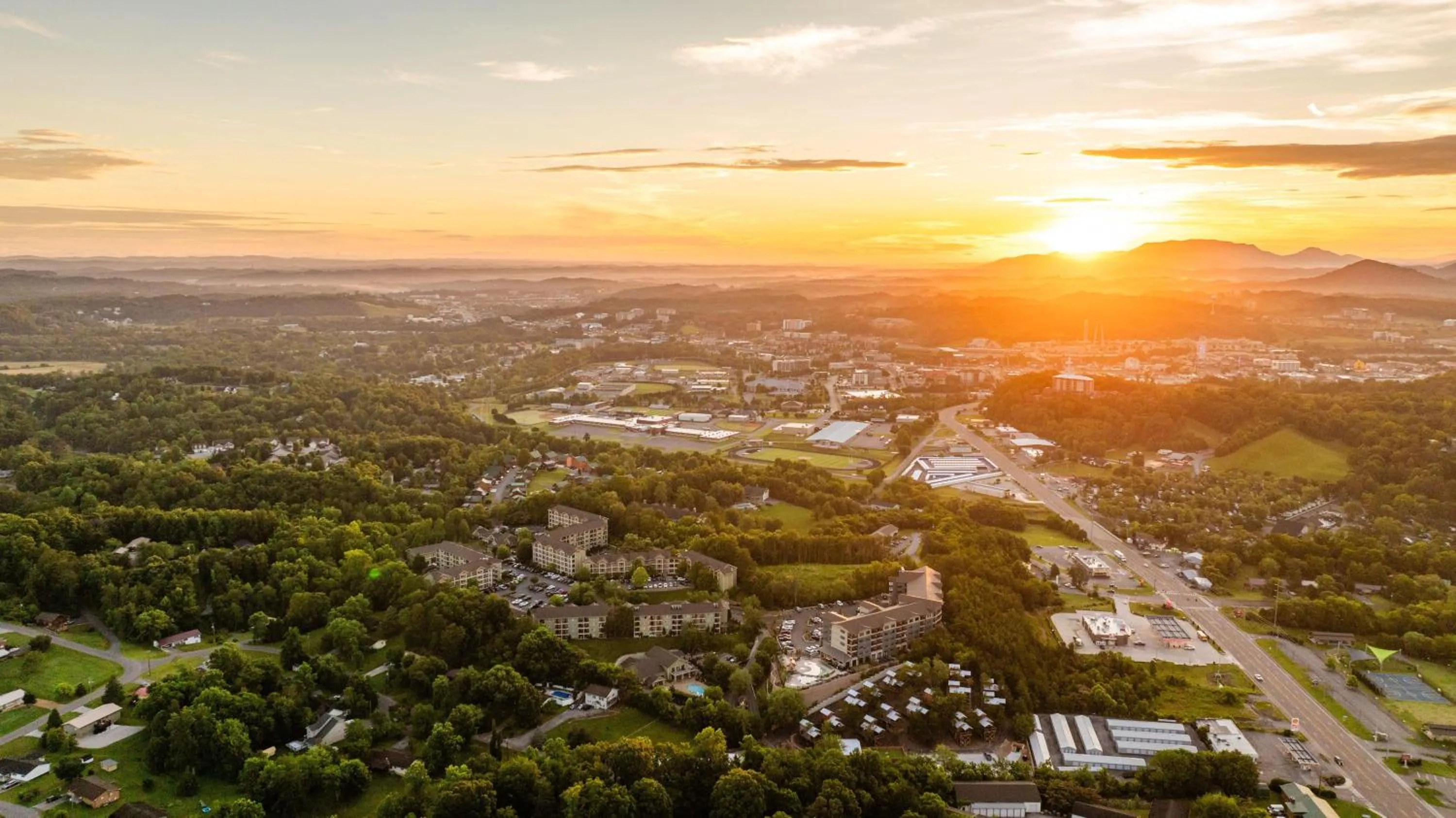 Property building in Hilton Vacation Club Laurel Crest Pigeon Forge