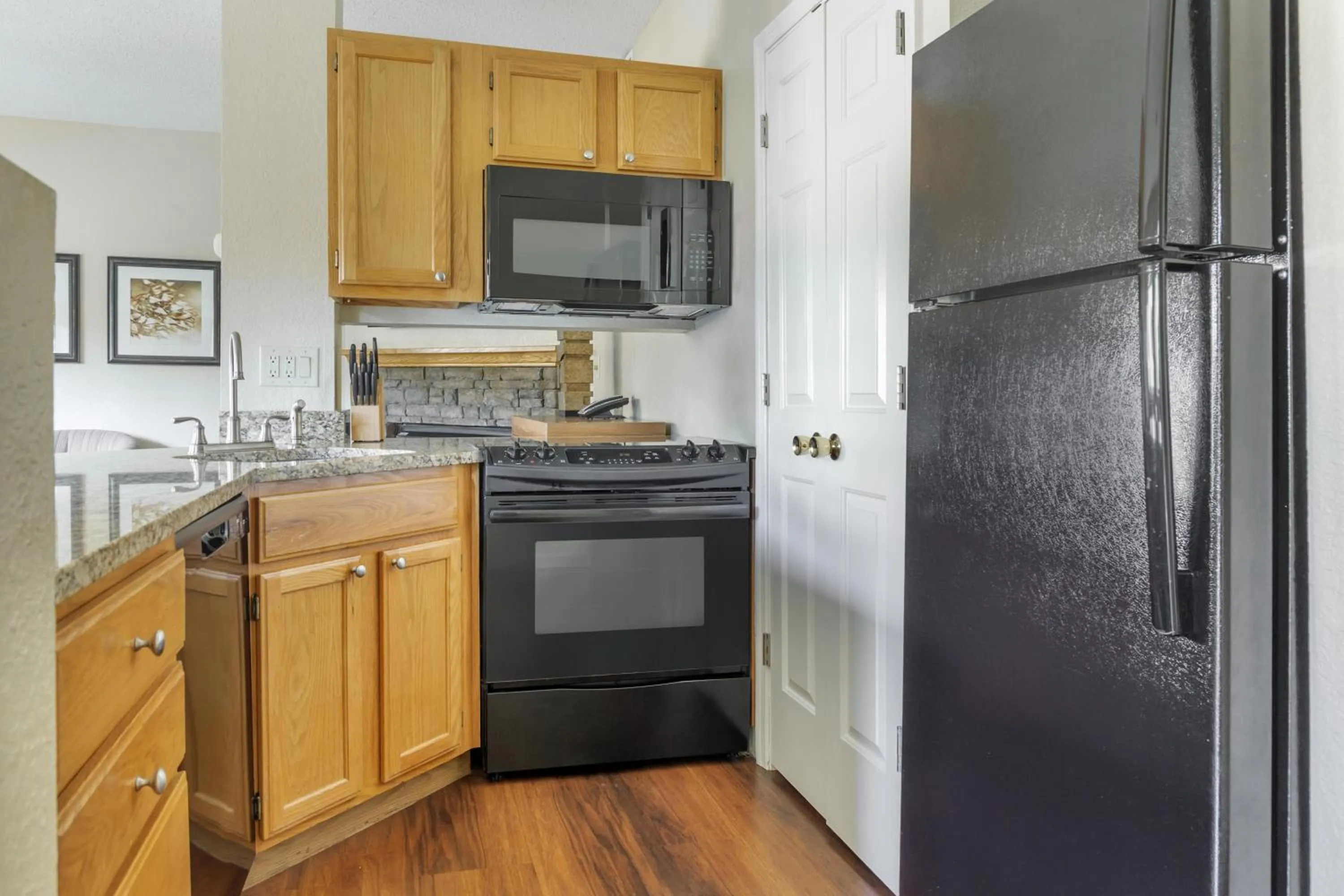 Kitchen or kitchenette in Hilton Vacation Club Laurel Crest Pigeon Forge