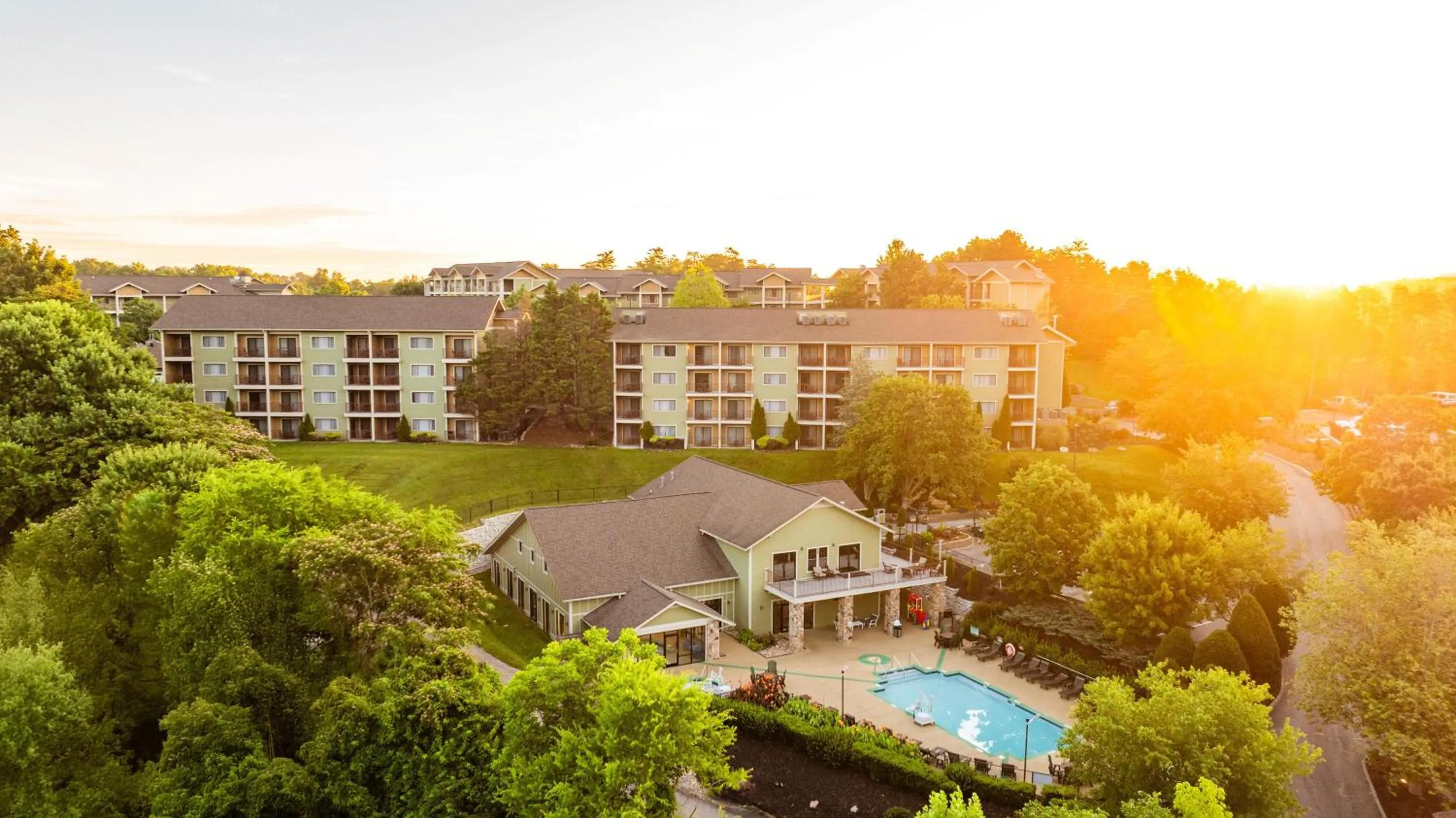 Property building in Hilton Vacation Club Laurel Crest Pigeon Forge