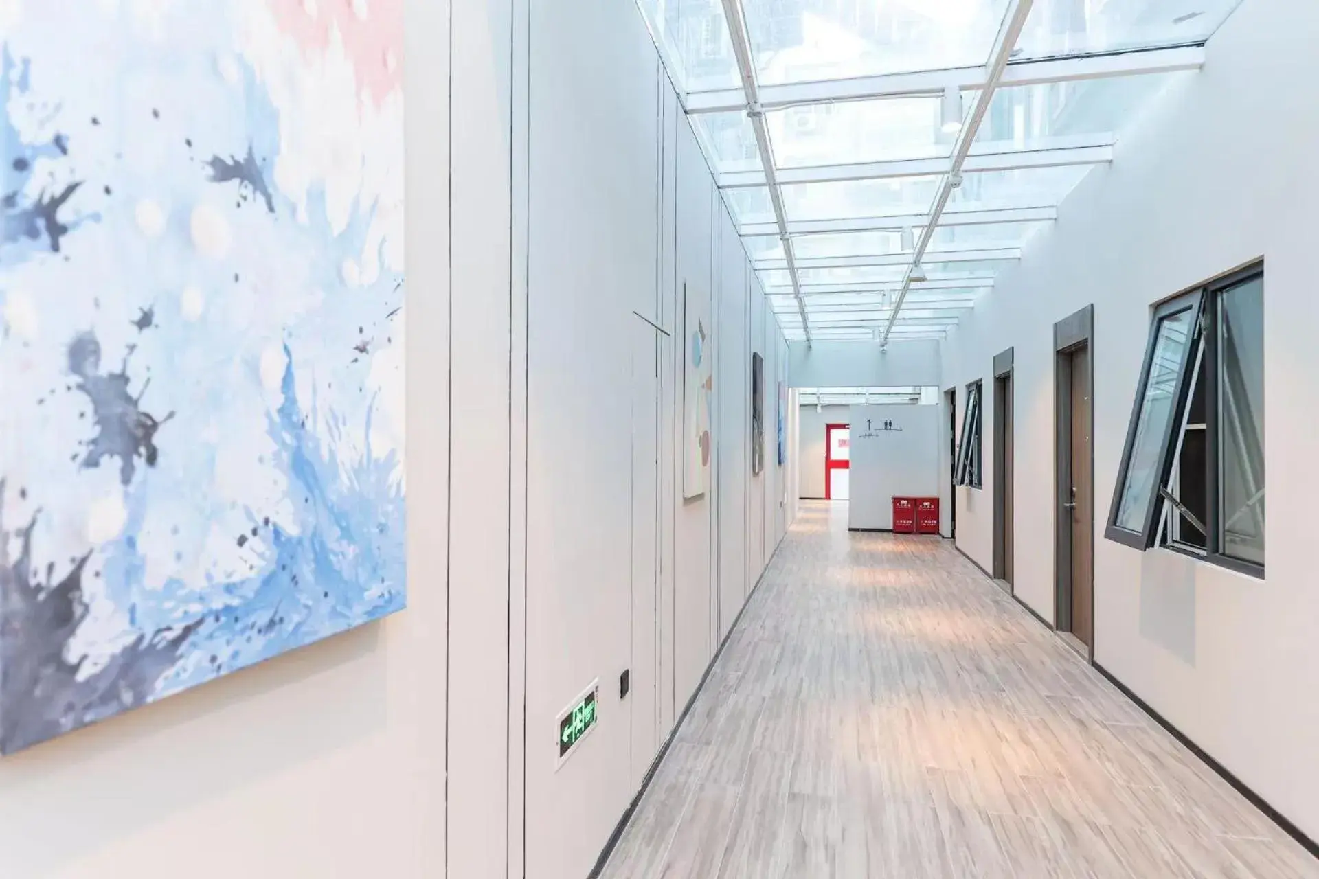 Lobby or reception in Hanting Hotel Beijing Tongren Hospital Chongwenmen Subway Station Lobby or reception in Hanting Hotel Beijing Tongren Hospital Chongwenmen Subway Station