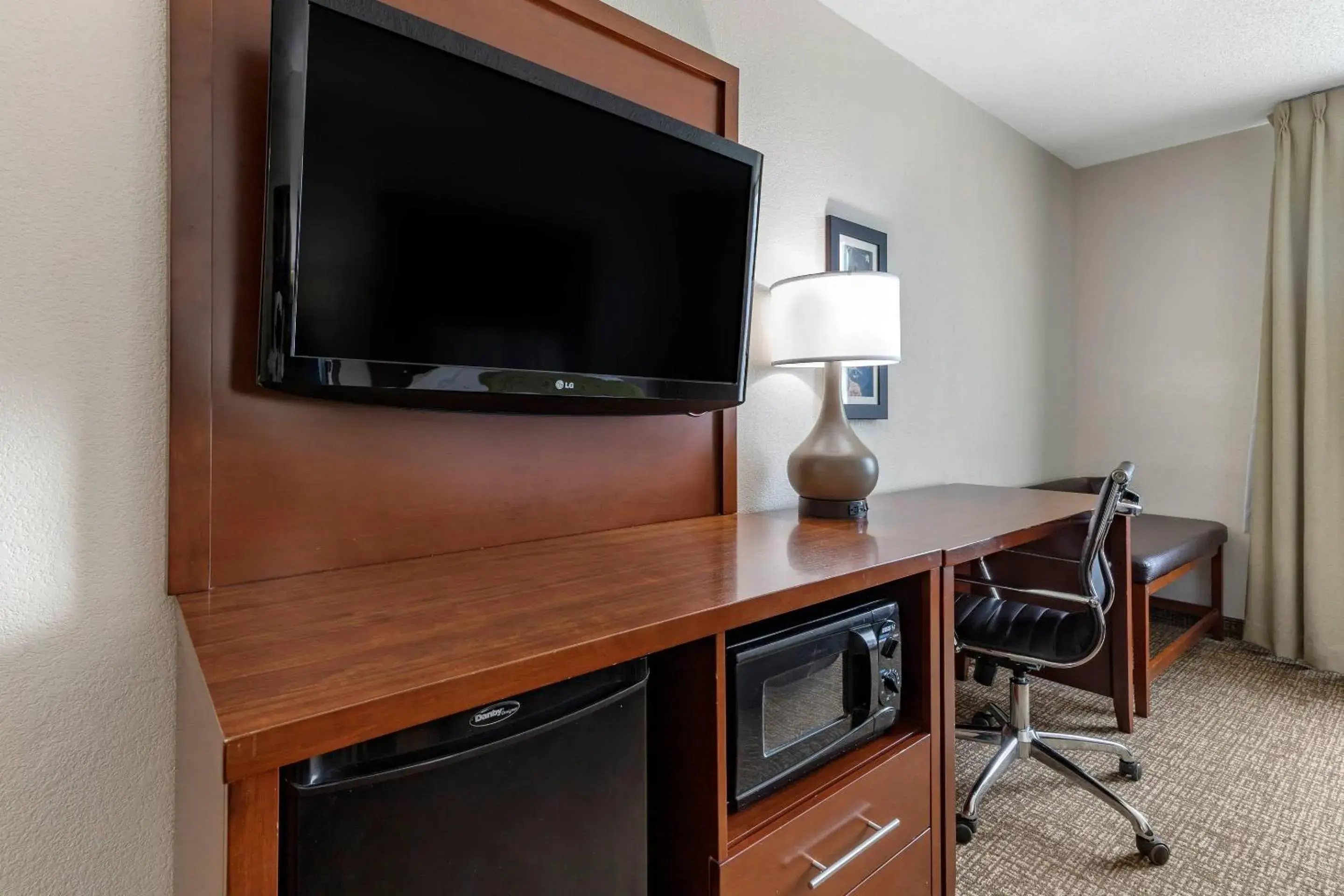 Bedroom in Comfort Inn Shelby Bedroom in Comfort Inn Shelby