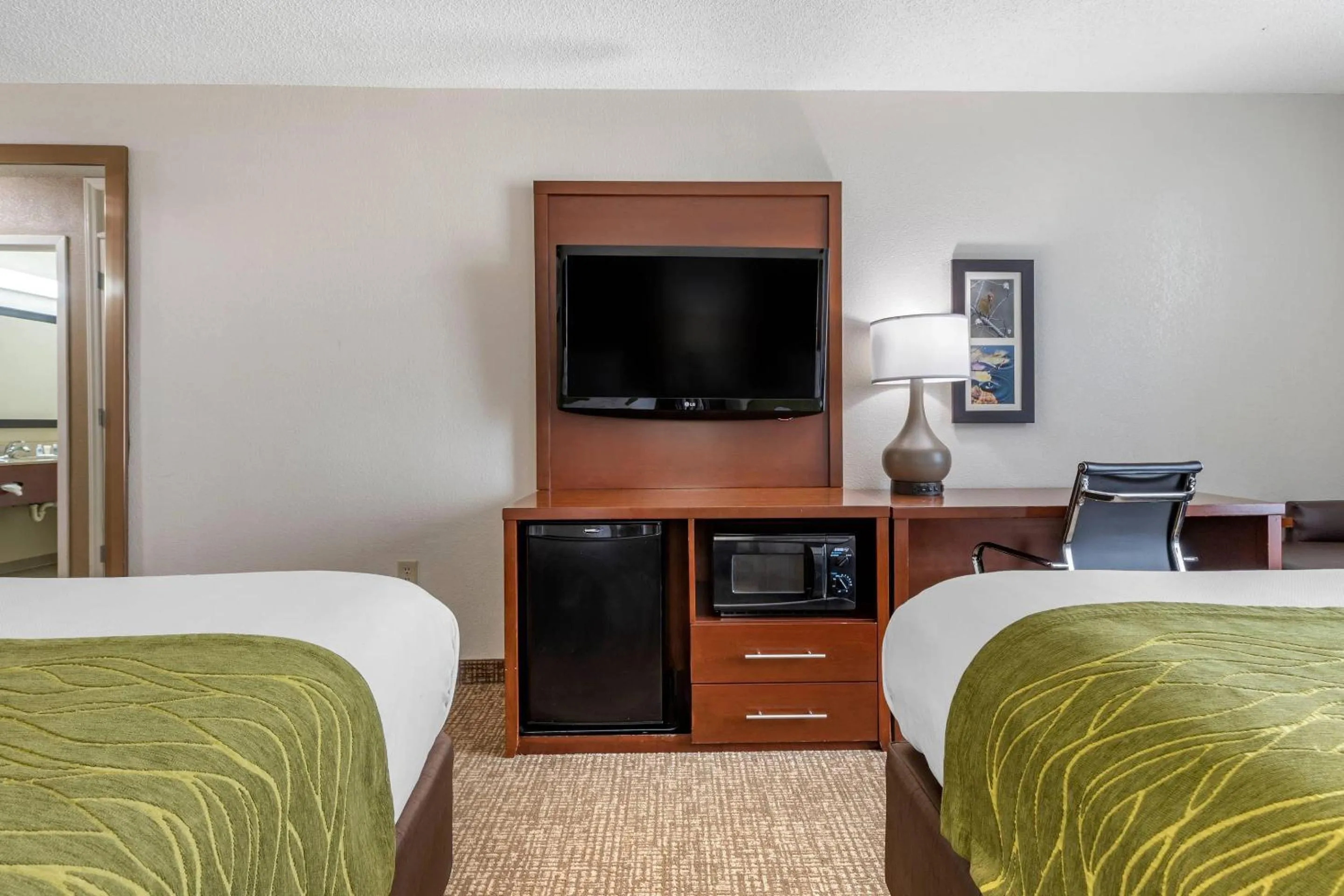 Bedroom, Bed in Comfort Inn Shelby