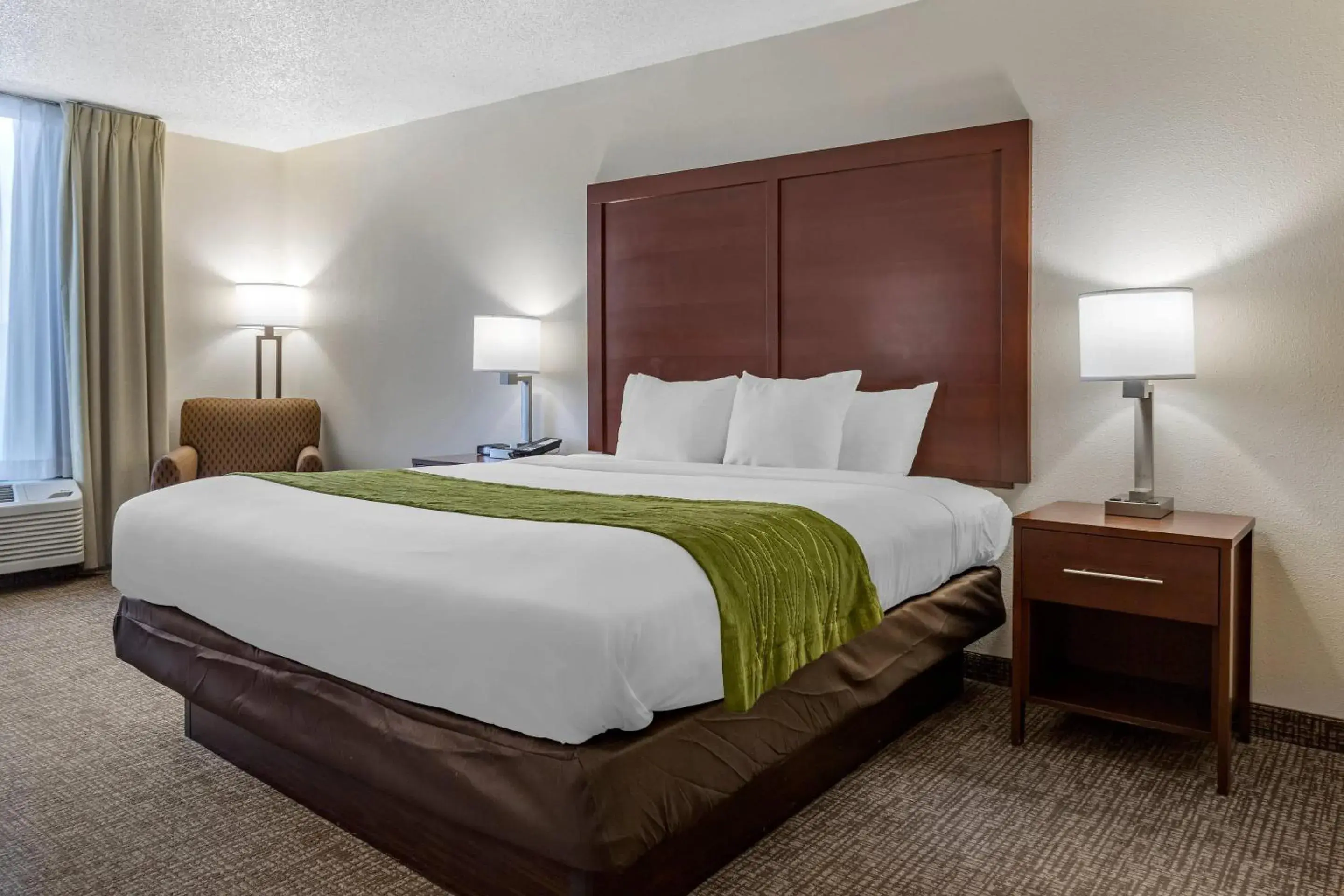 Bedroom, Bed in Comfort Inn Shelby Bedroom, Bed in Comfort Inn Shelby