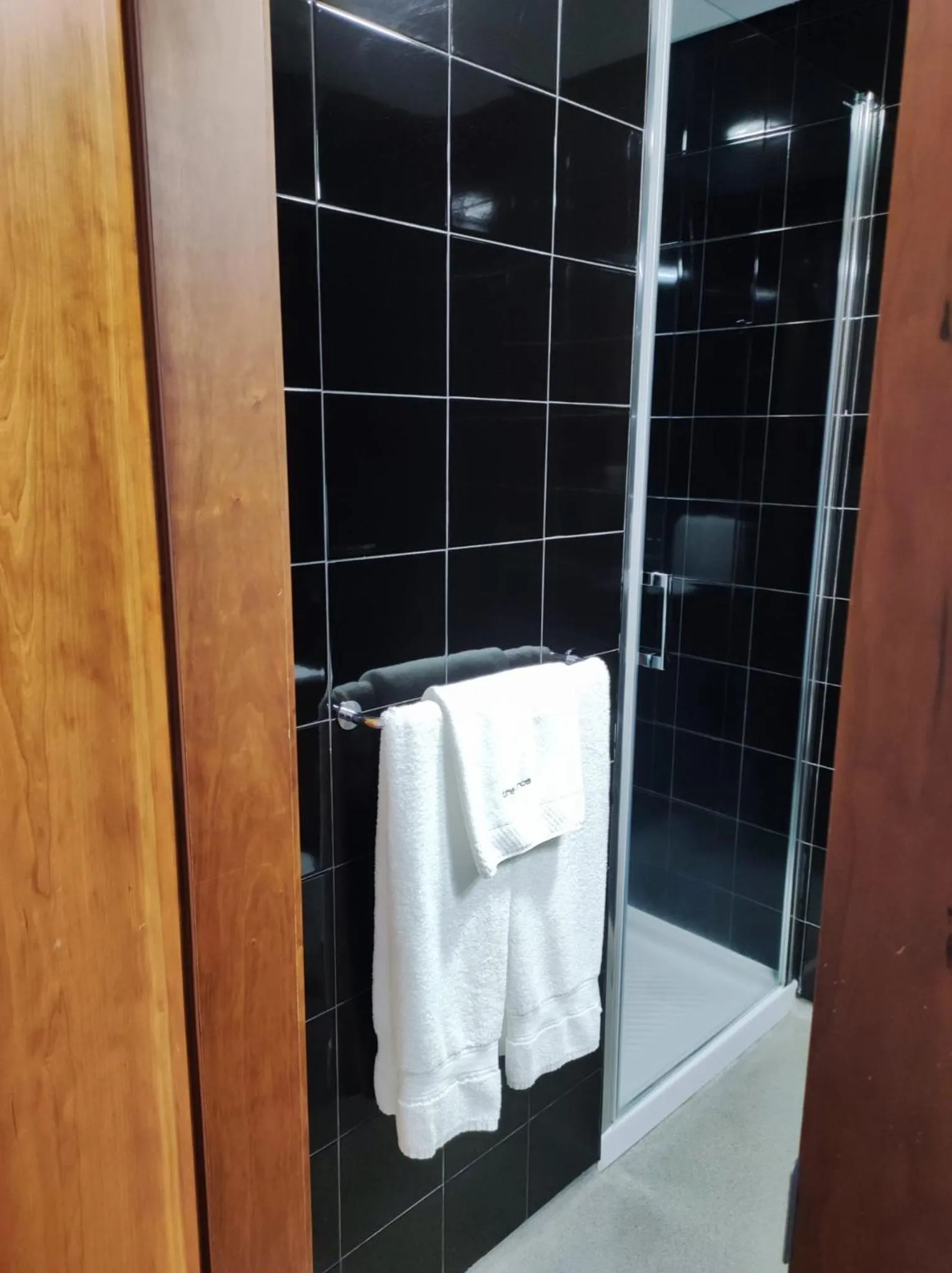 Toilet in Room & Go by Lince