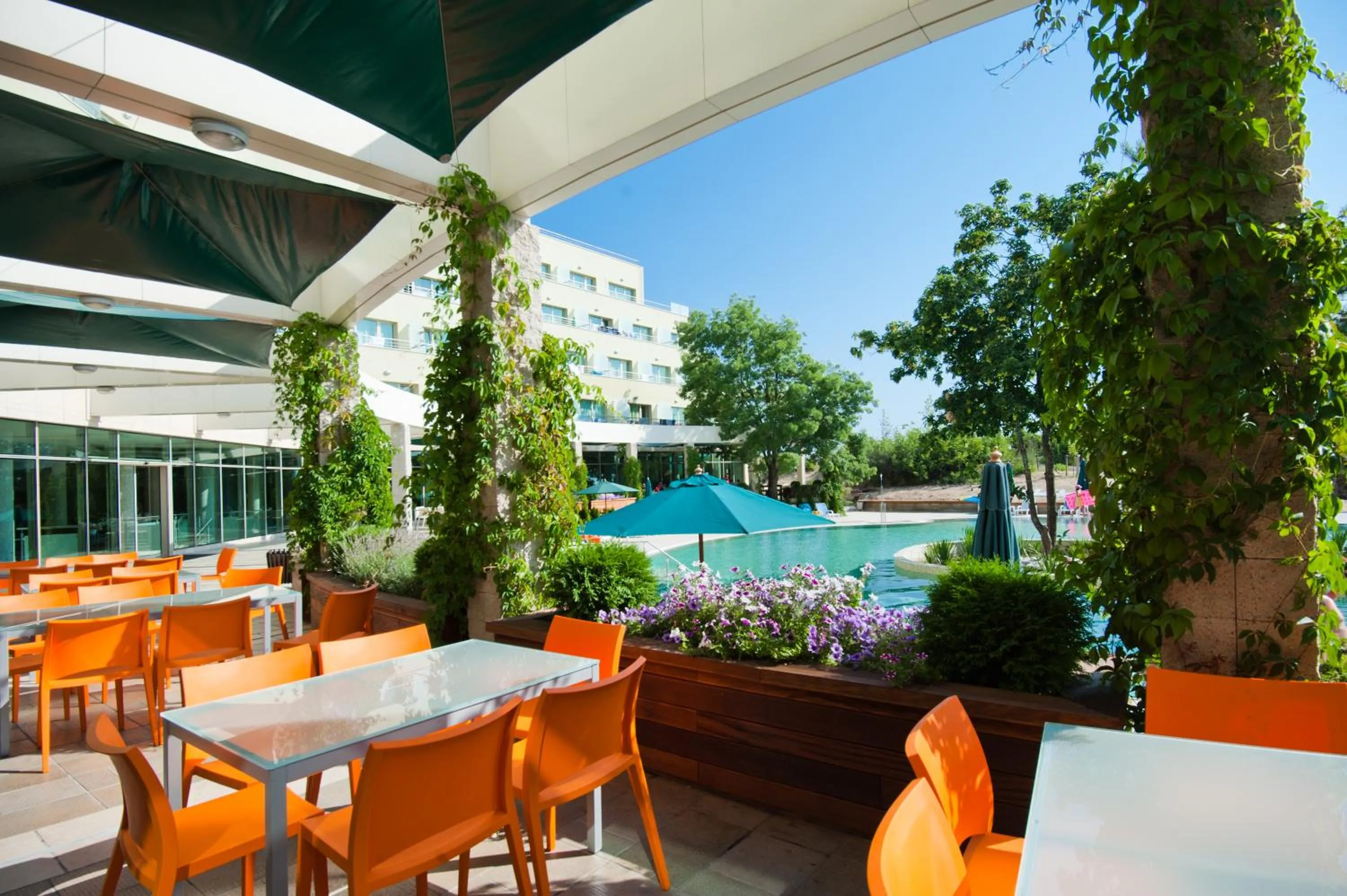 Restaurant/places to eat in Jeravi Club Hotel - All Inclusive