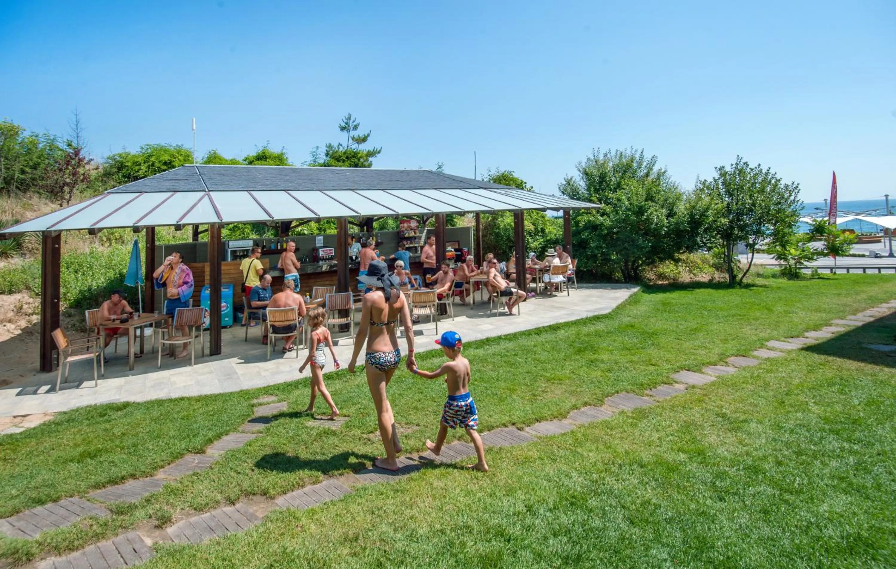 Swimming pool in Jeravi Club Hotel - All Inclusive