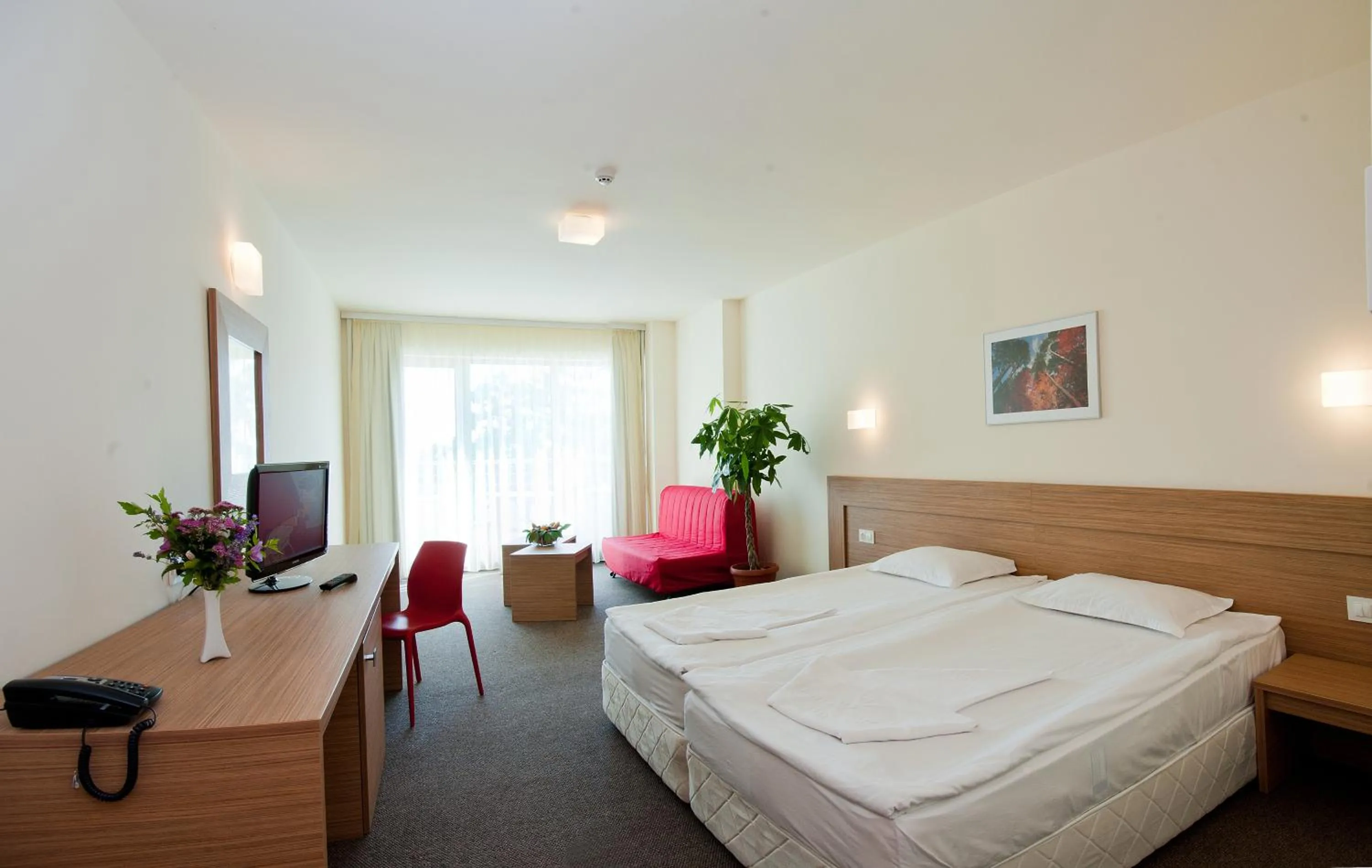 Photo of the whole room, Bed in Jeravi Club Hotel - All Inclusive