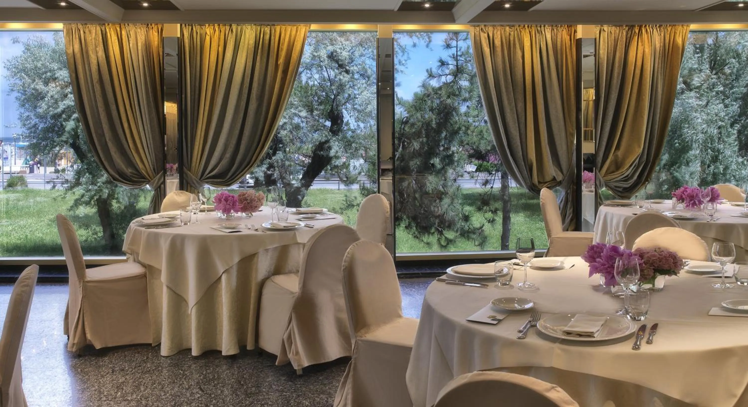 Restaurant/places to eat in Hotel Ambasciatori