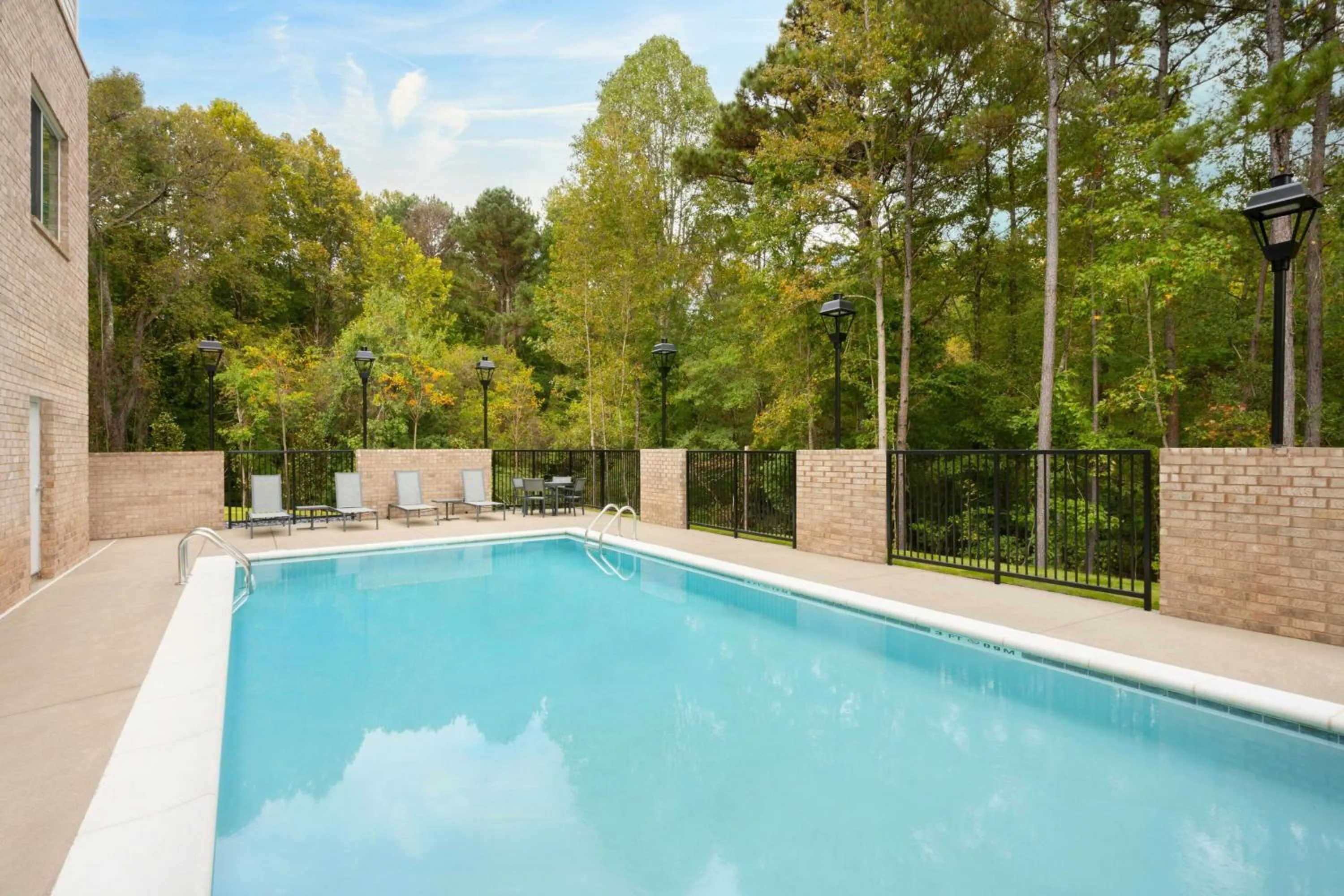 Swimming pool in Residence Inn by Marriott Atlanta Peachtree City