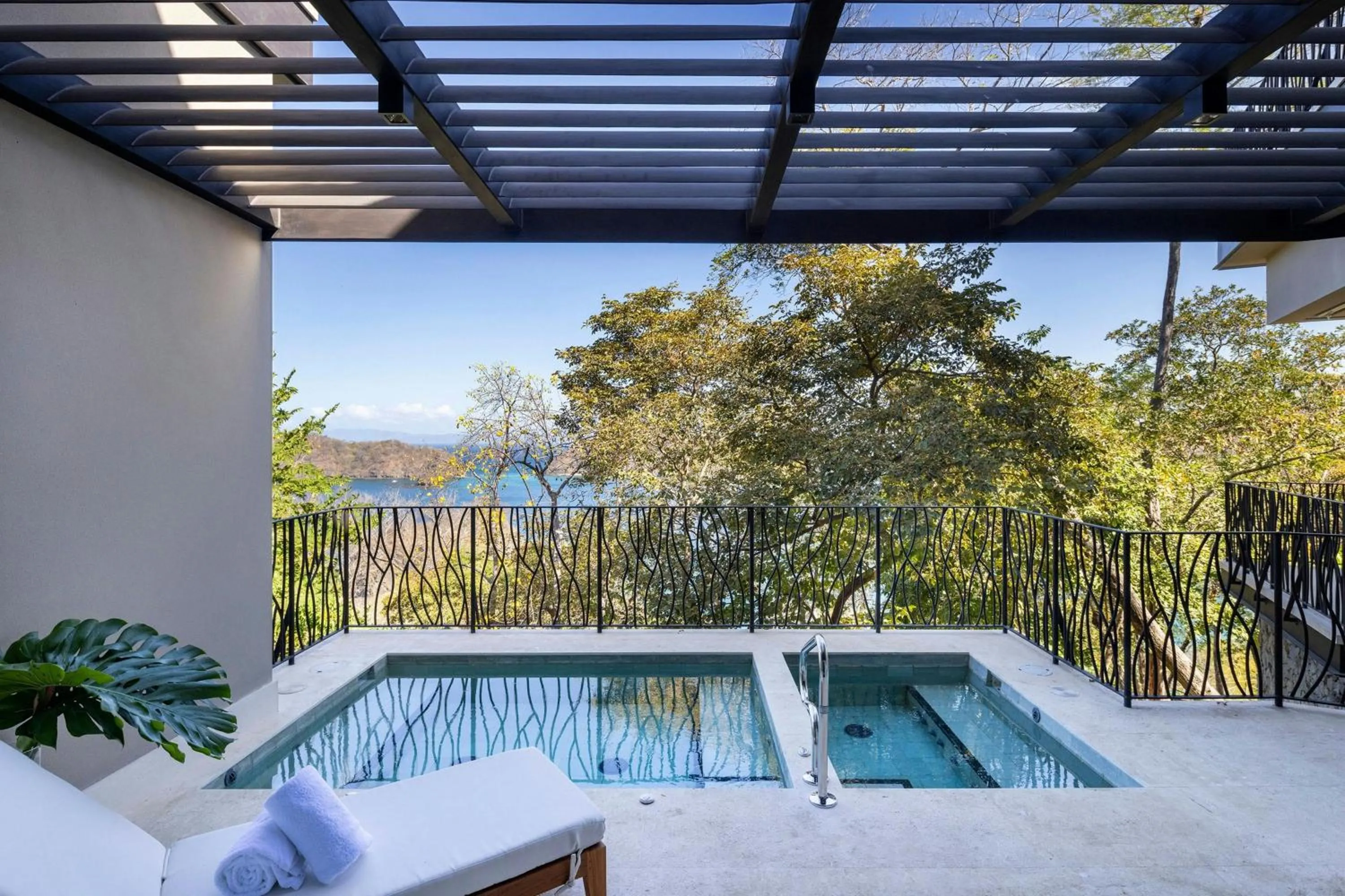 Swimming pool in Nekajui Peninsula Papagayo, a Ritz-Carlton Reserve Residence