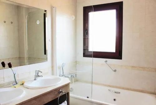 Apartamentos Albir Confort - Avenida 1 dorm