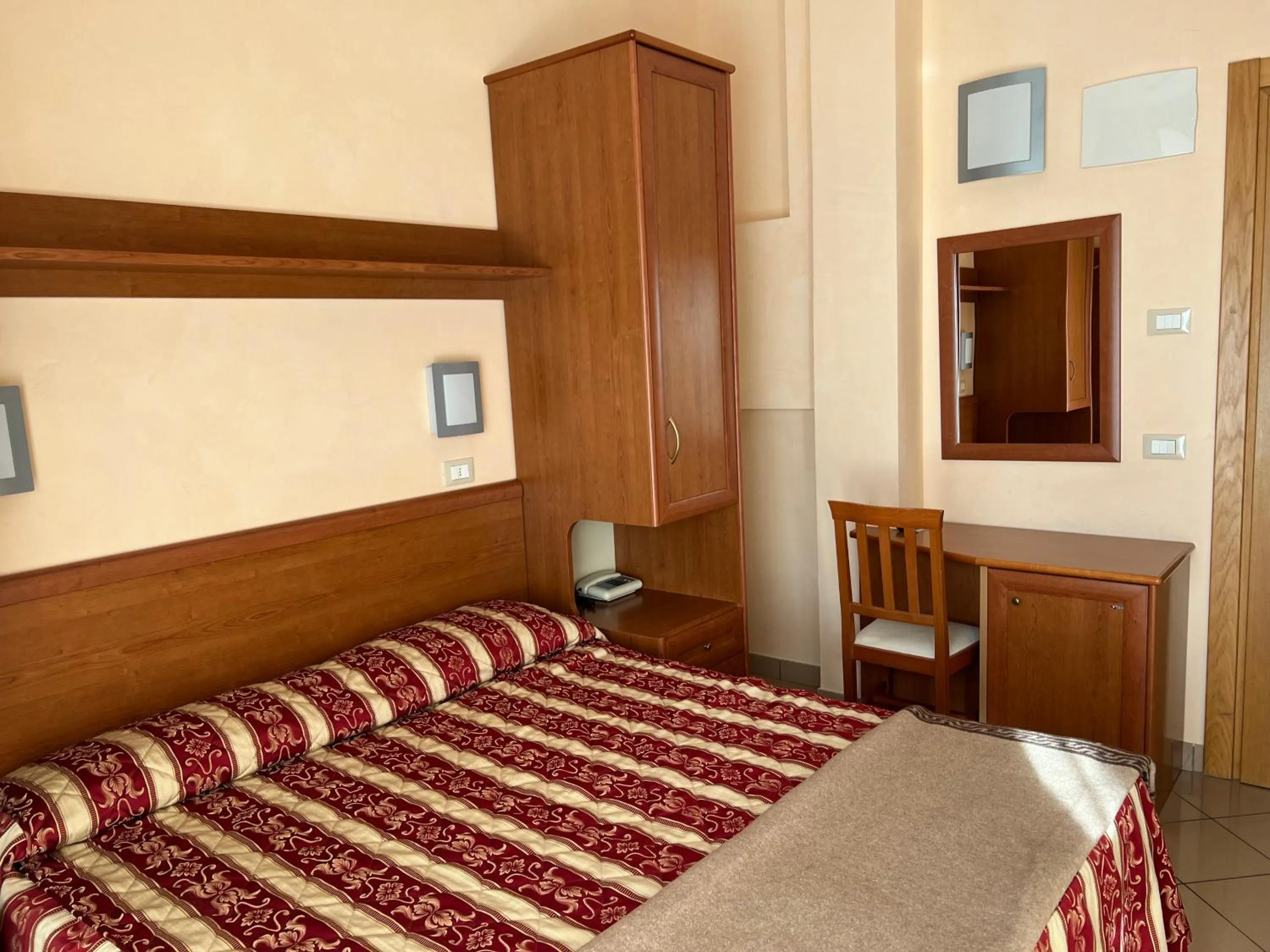 Bed in Hotel Bristol - Koolibry Hotels