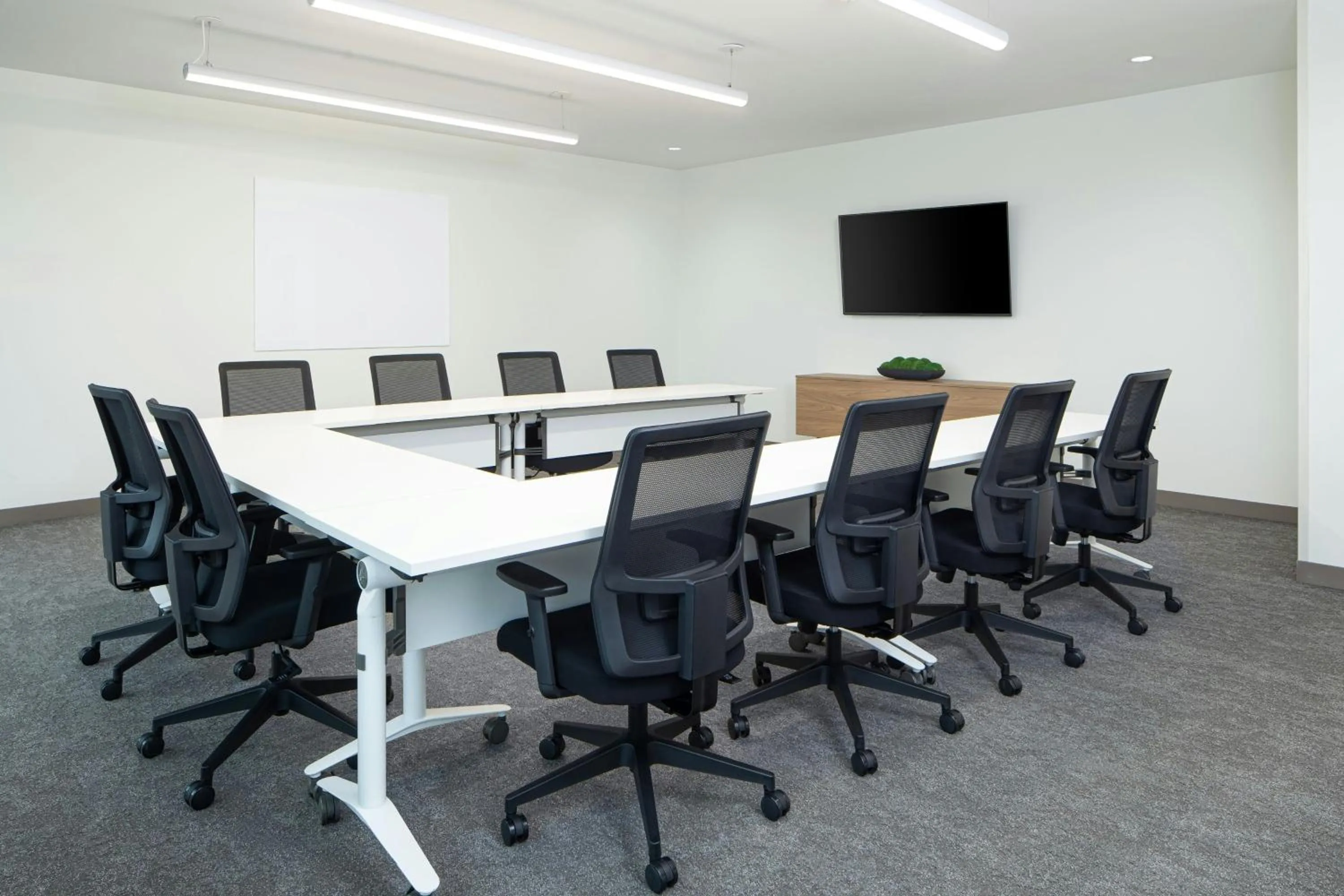 Meeting/conference room in Element Opelika Auburn