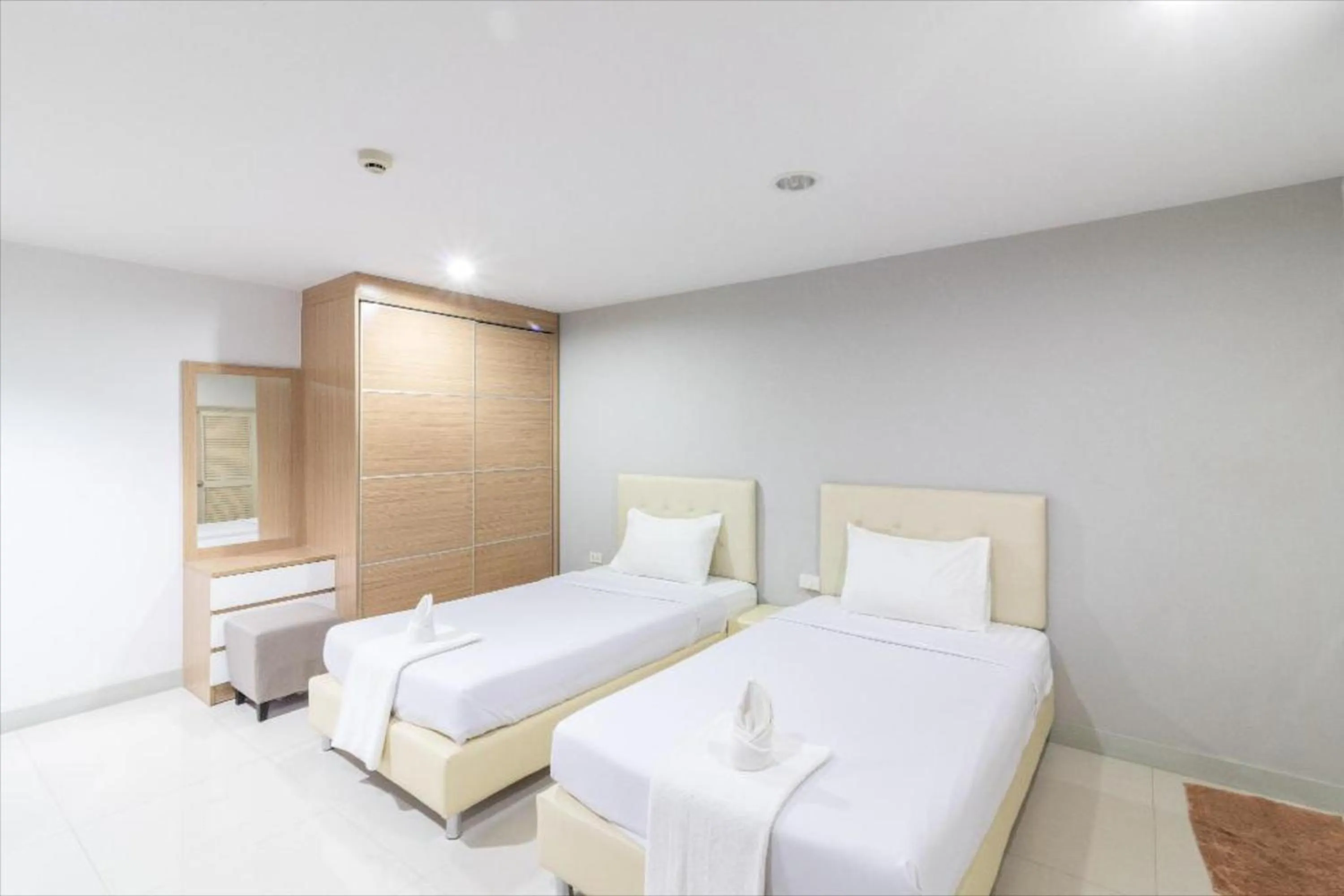 Standard Twin Room in Townhouse Siam Privi Hotel