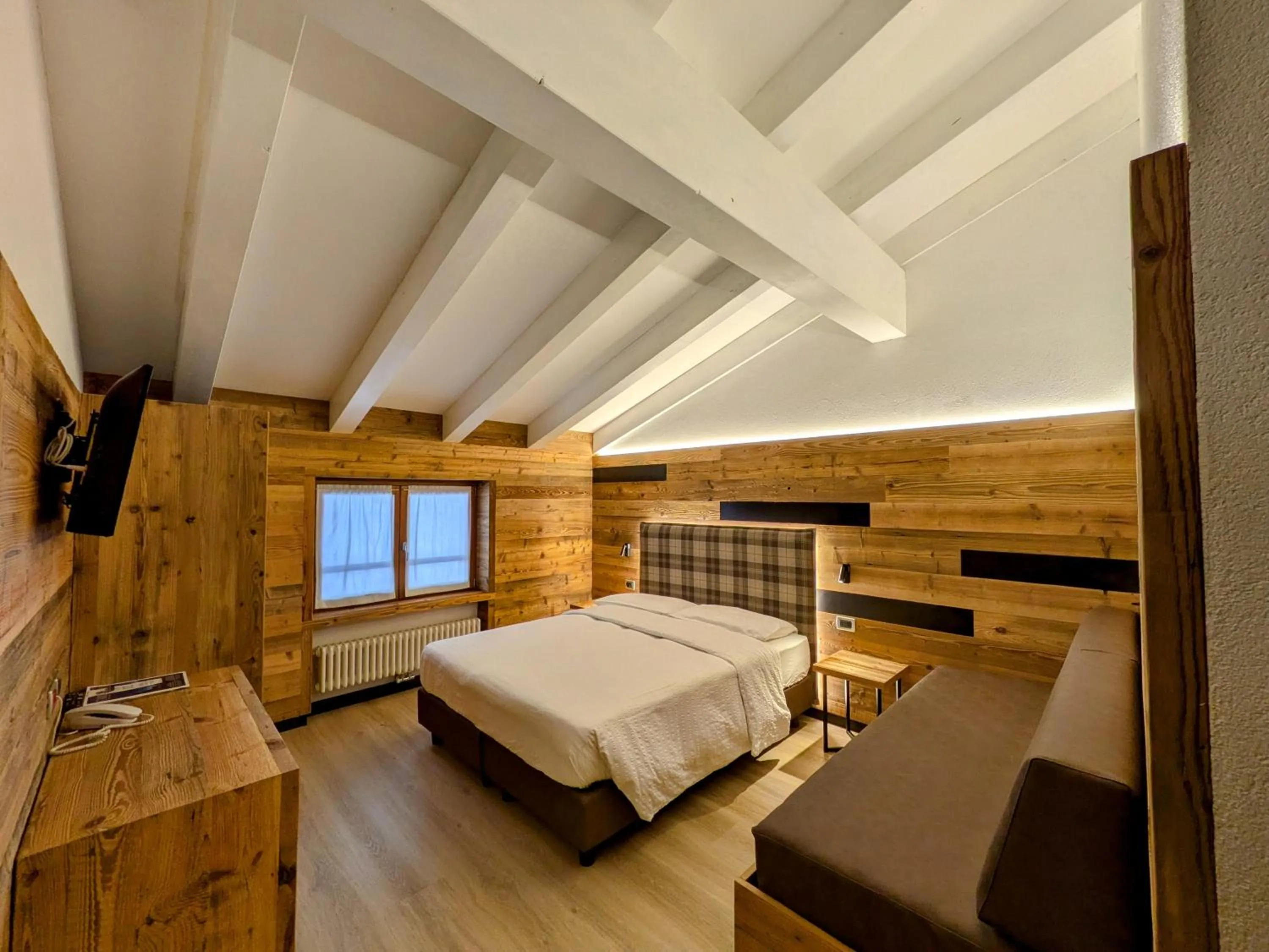 View (from property/room), Bed in Hotel Ariston ***S