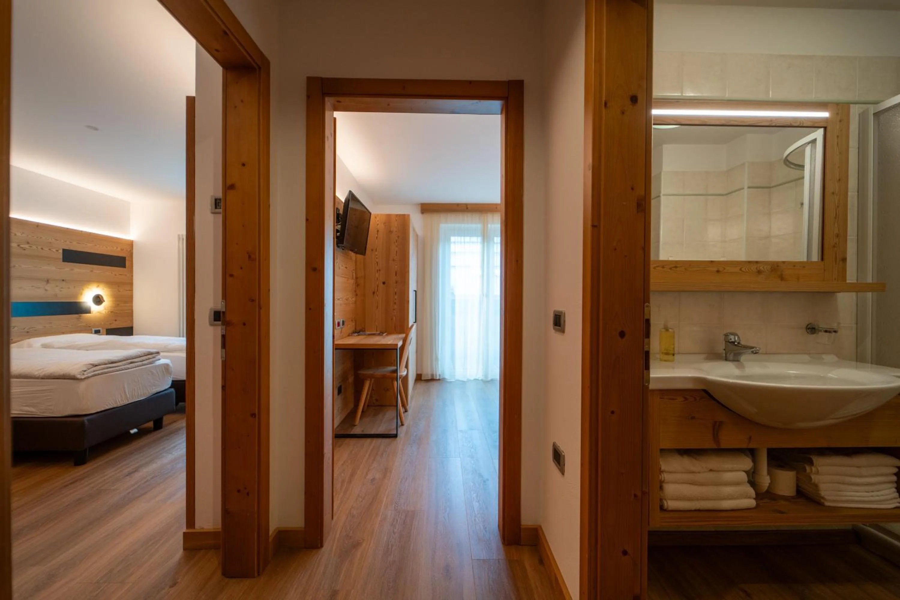 Bedroom, Bed in Hotel Ariston ***S