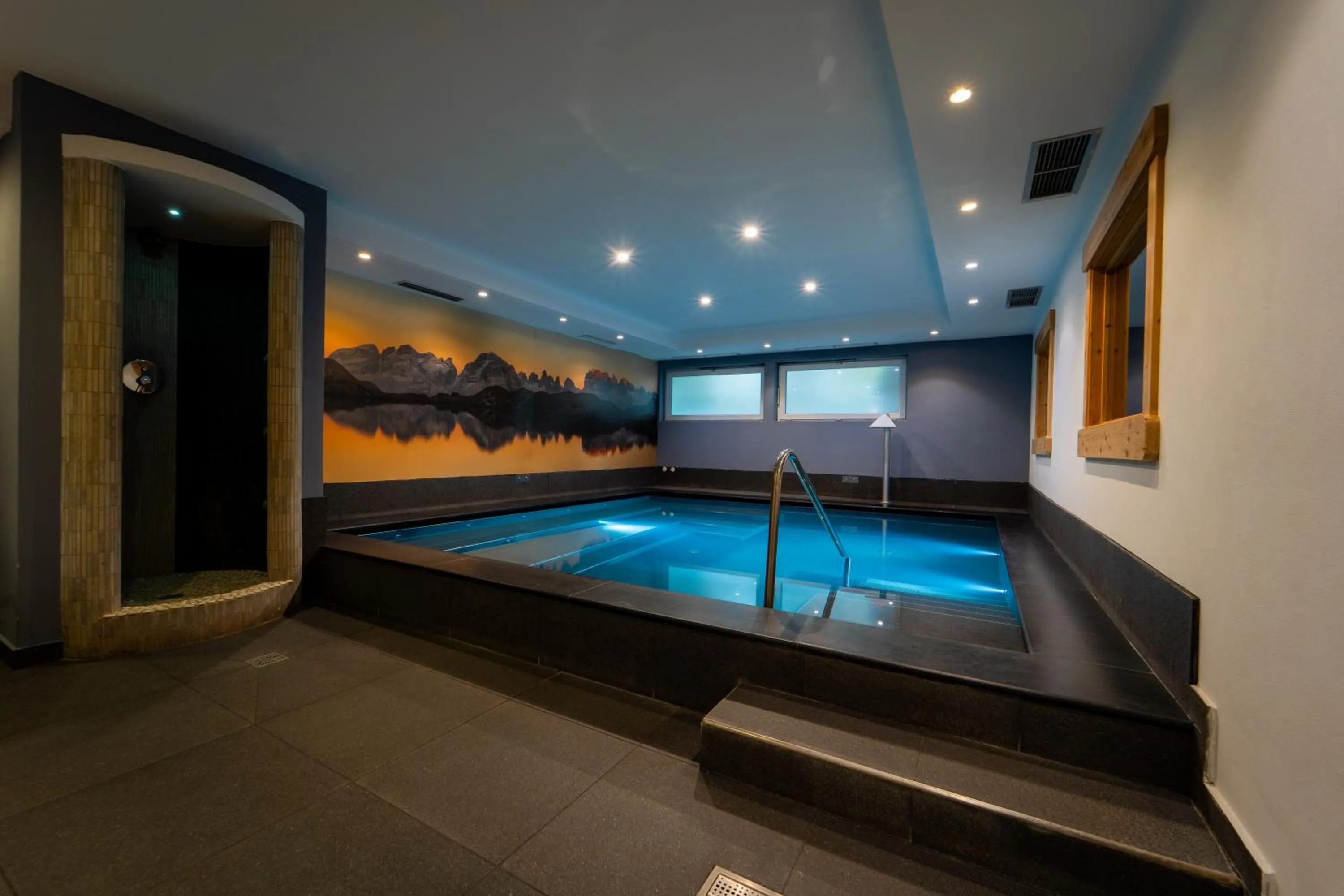 Pool view in Hotel Ariston ***S