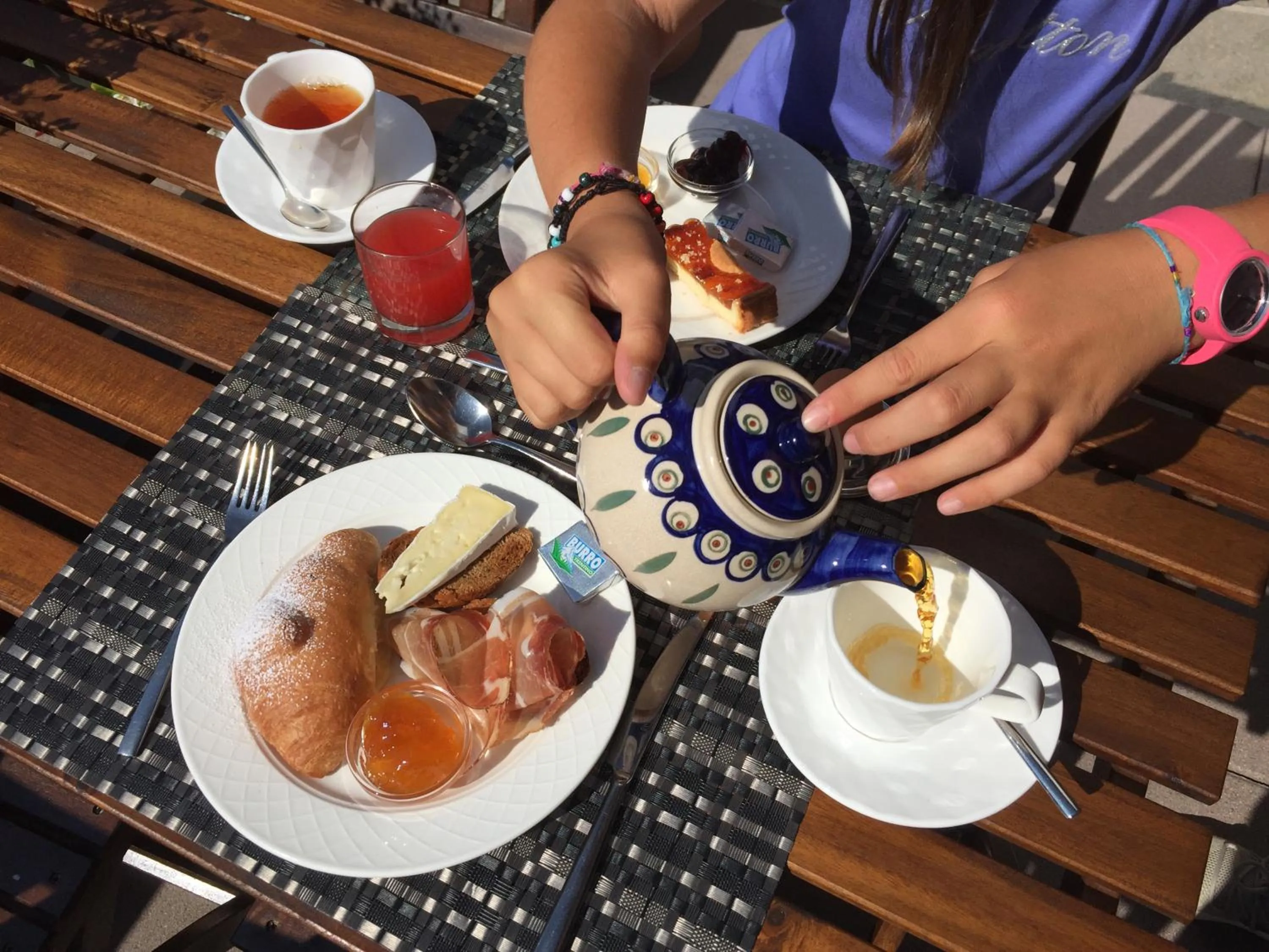 Food and drinks in Hotel Ariston ***S