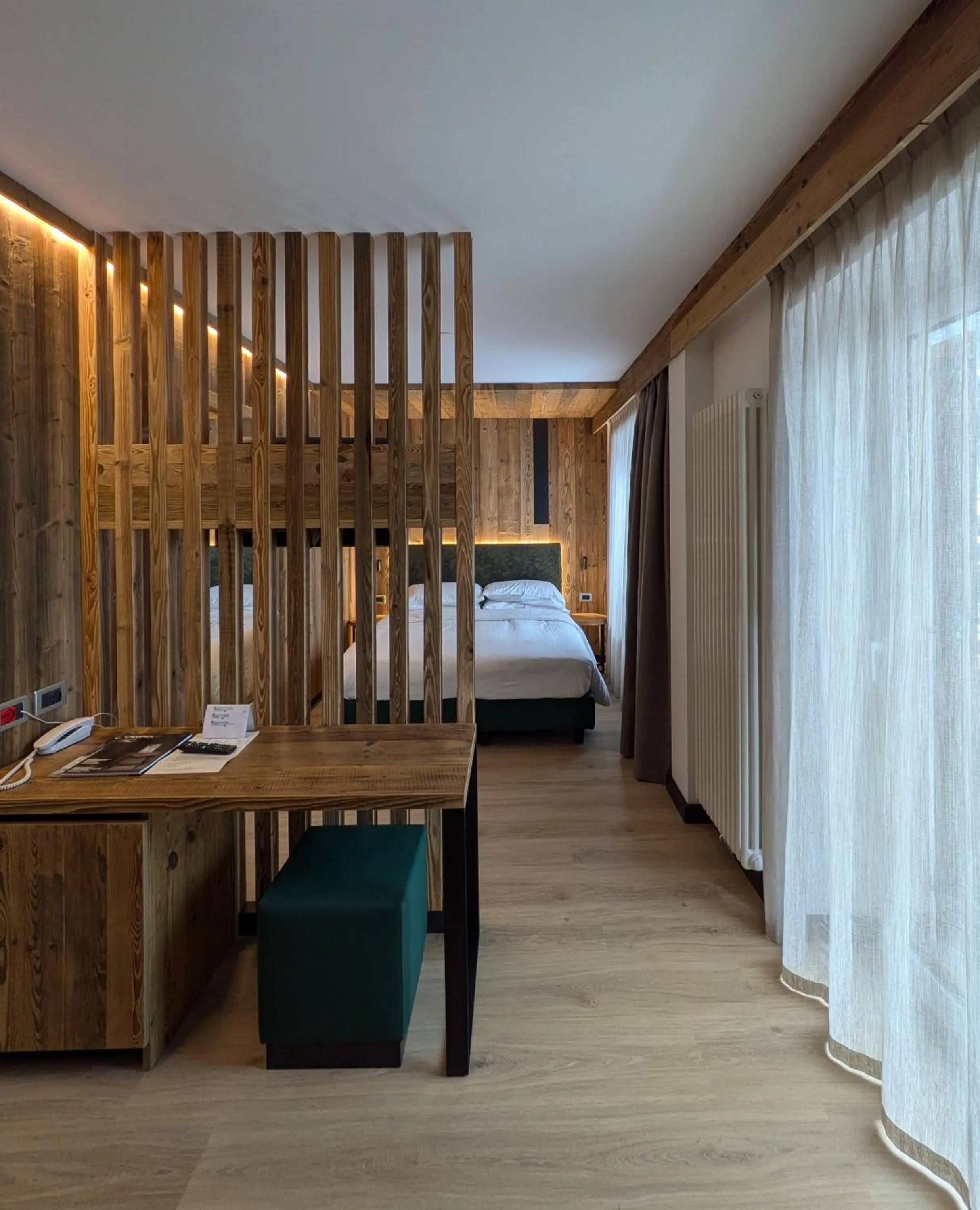 View (from property/room), Bed in Hotel Ariston ***S