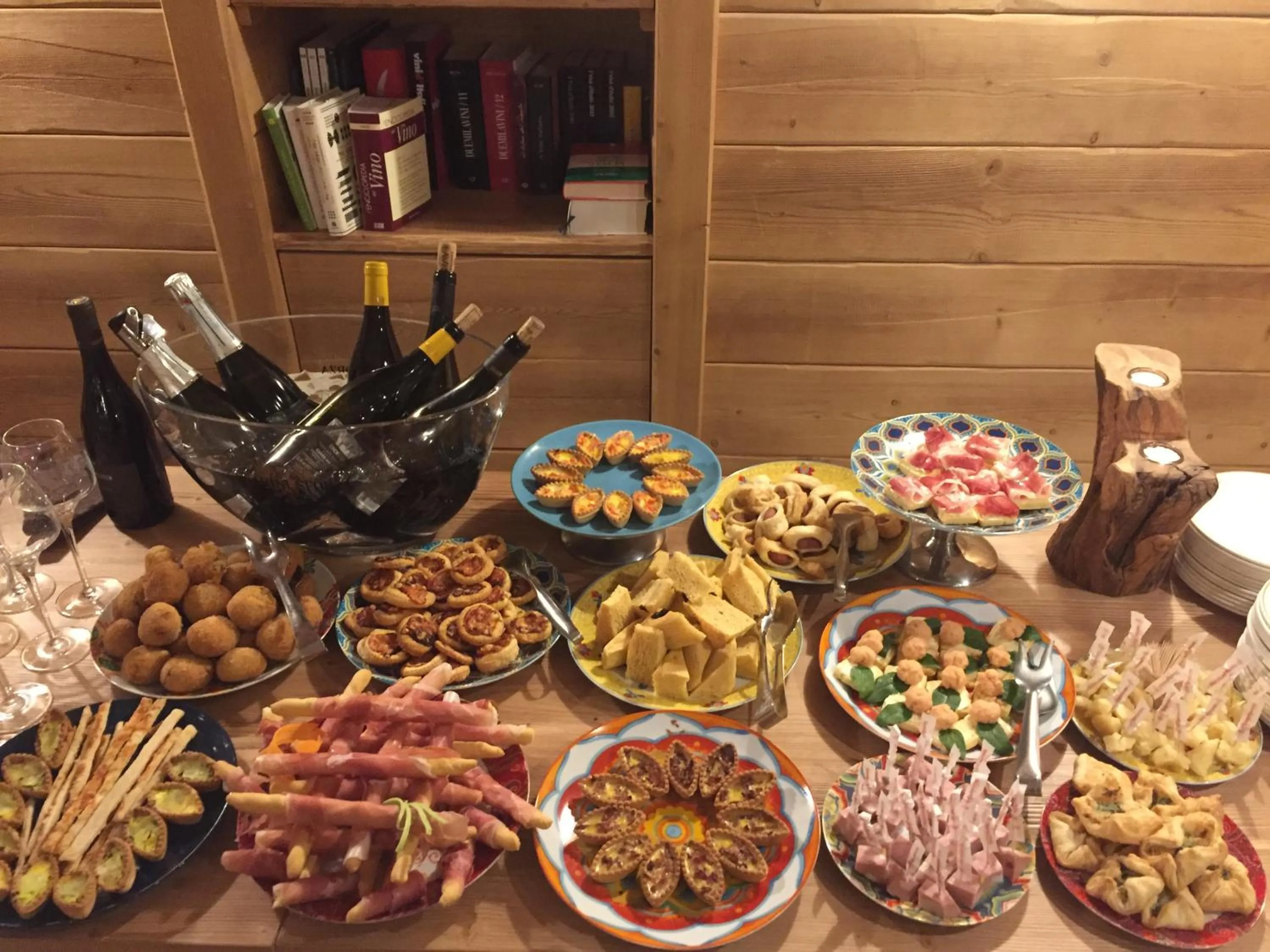 Restaurant/places to eat in Hotel Ariston ***S