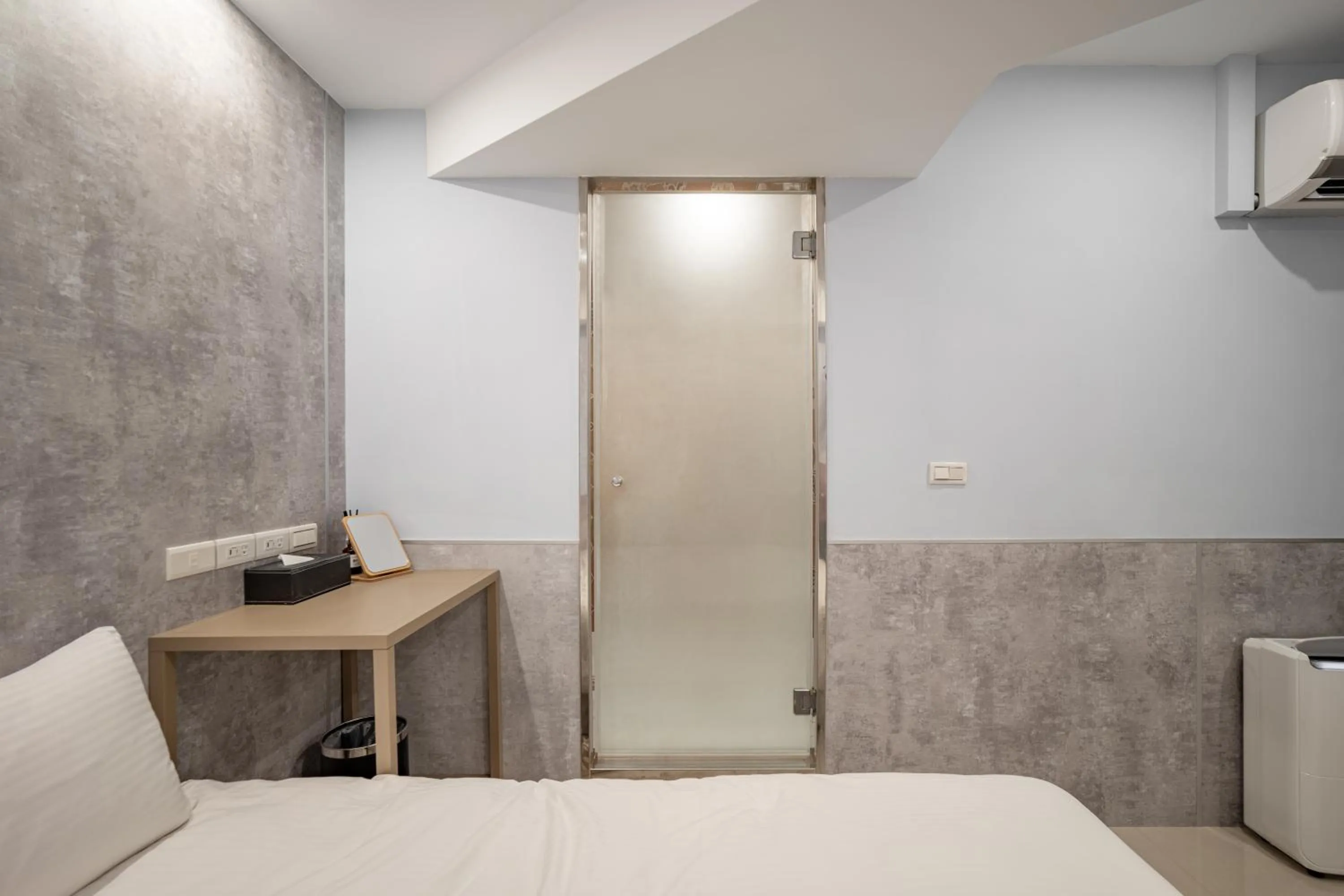 Photo of the whole room, Bed in 慶爾喜旅館長沙館Cheers Loft Self Check-in Hotel