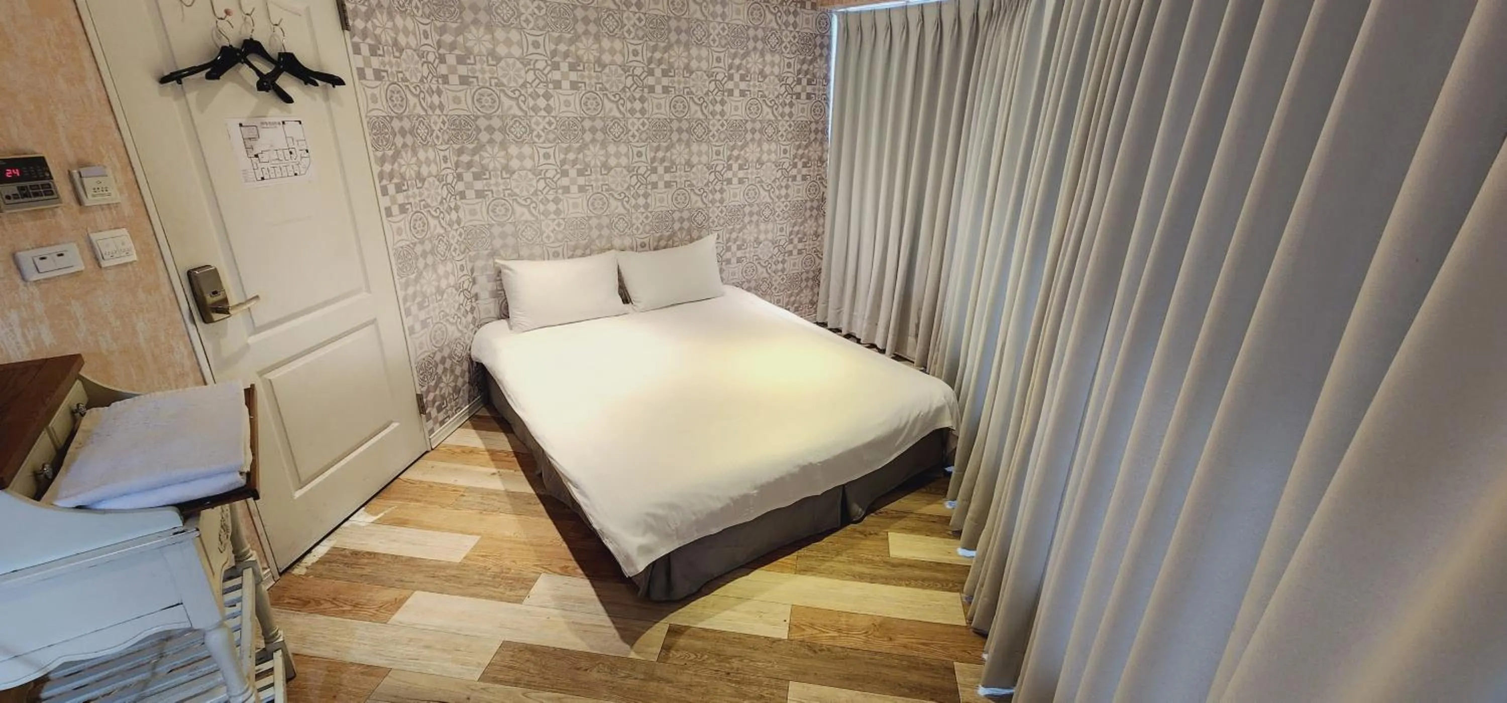Photo of the whole room, Bed in 慶爾喜旅館長沙館Cheers Loft Self Check-in Hotel