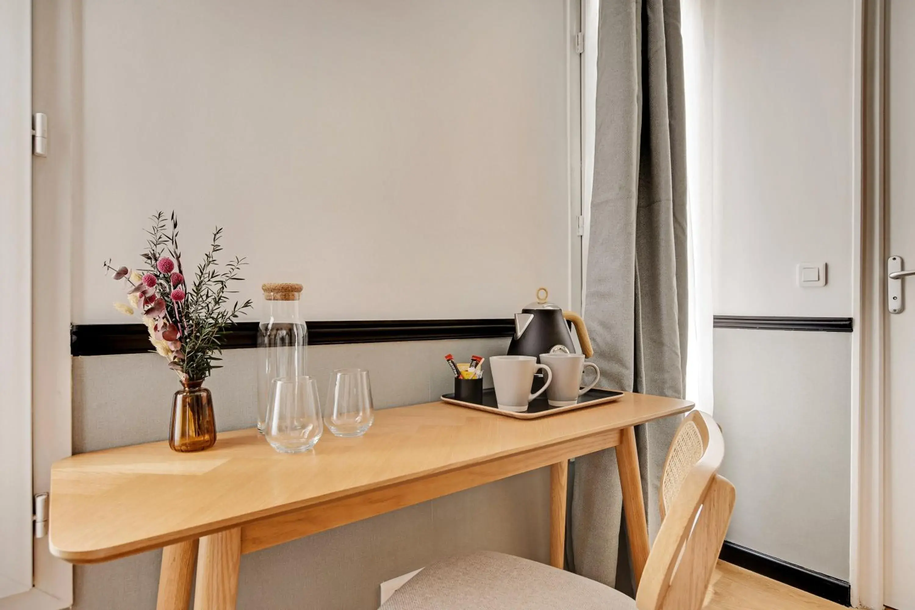 Coffee/tea facilities in Maison Urbaine Coffee/tea facilities in Maison Urbaine