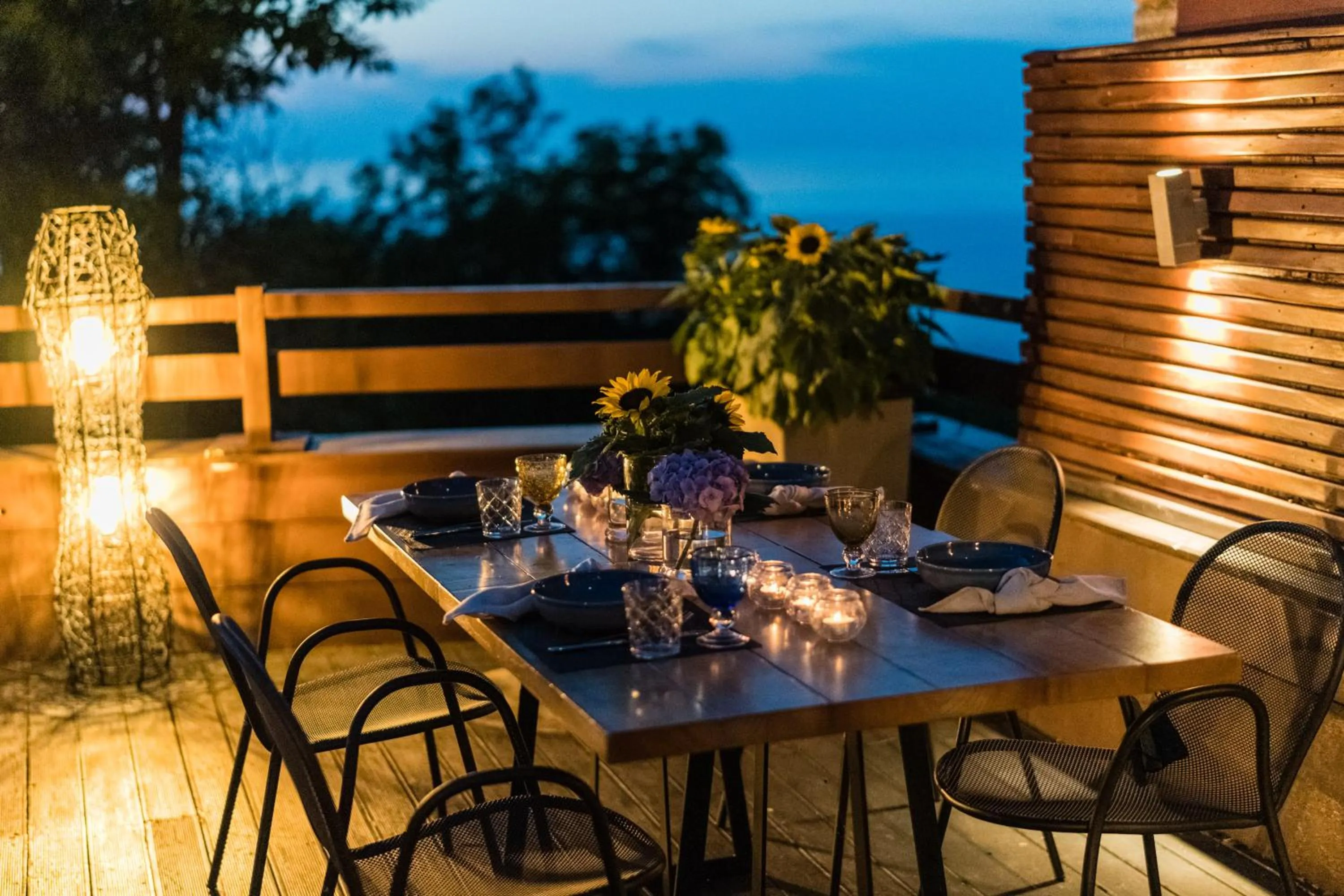 Restaurant/places to eat in 12 Months Resort & Spa