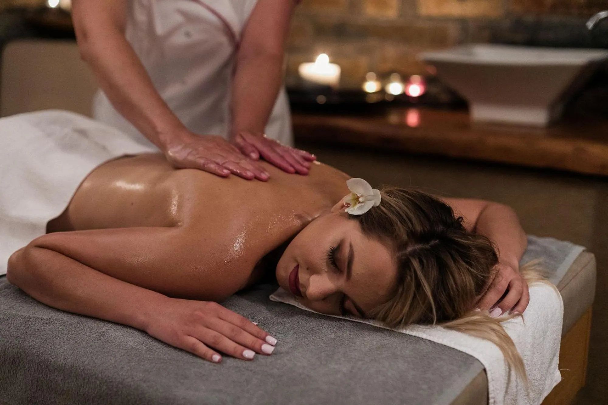 Massage in 12 Months Resort & Spa