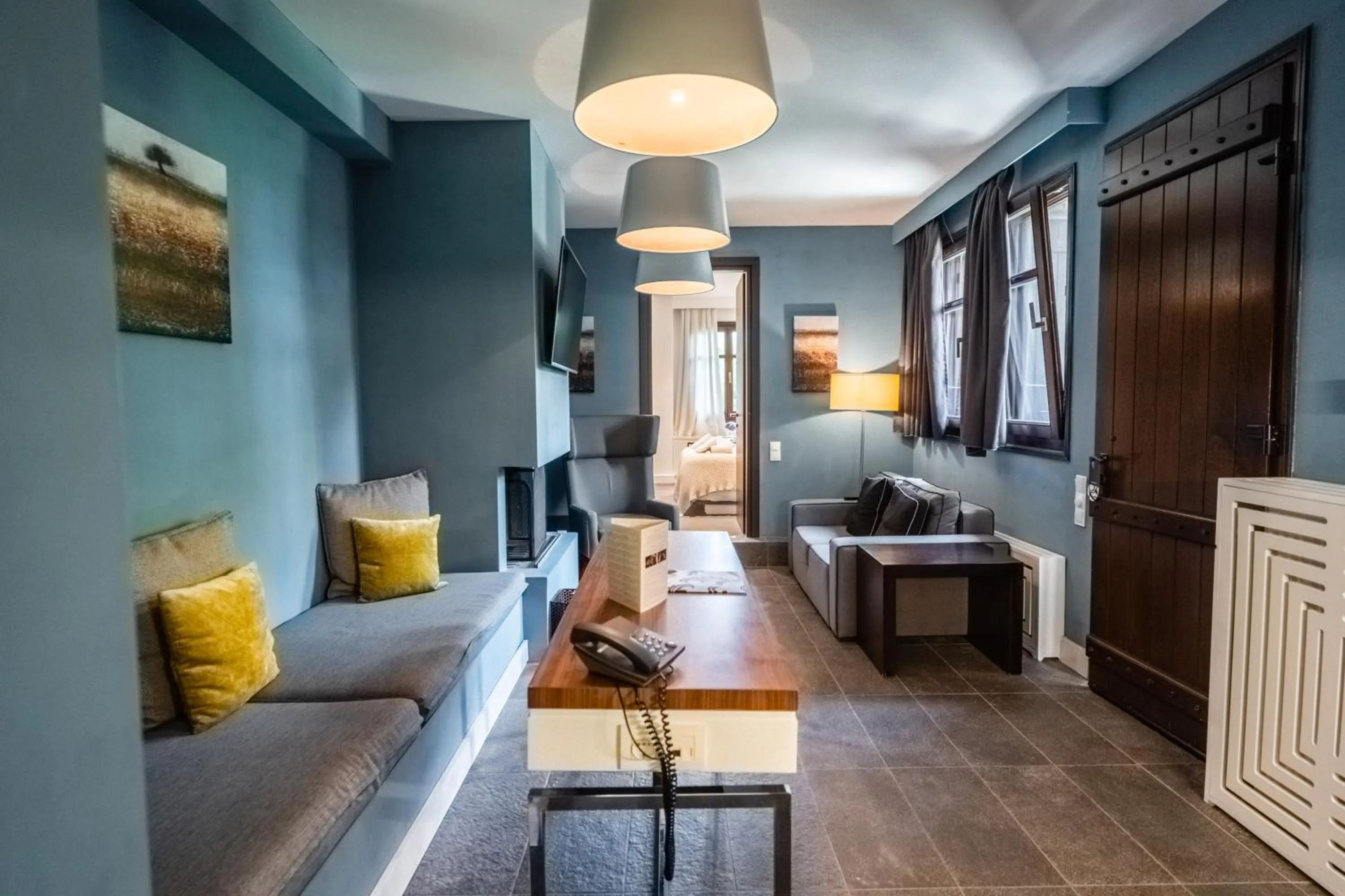 Living room, Bed in 12 Months Resort & Spa