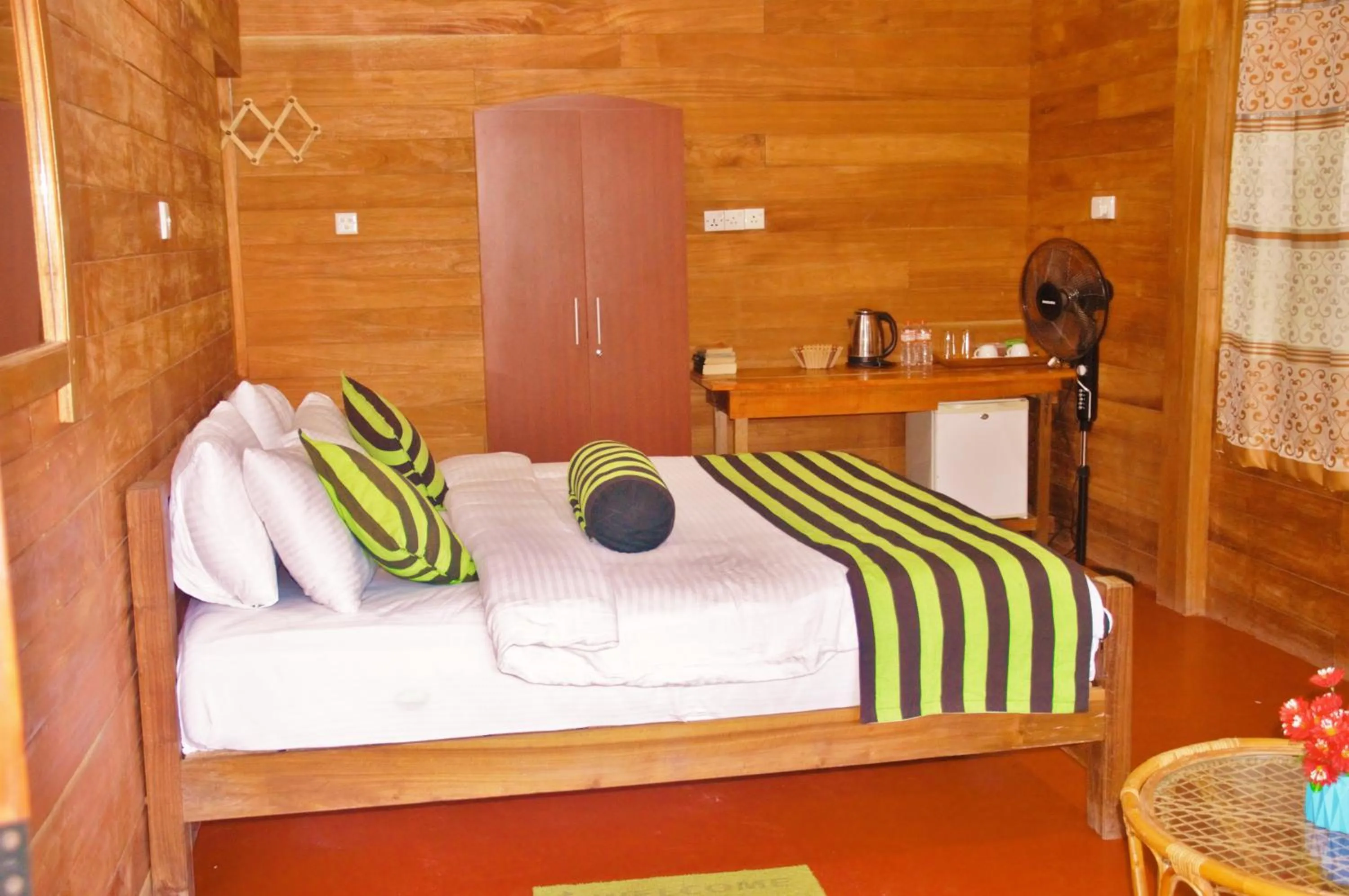 Photo of the whole room, Bed in Ella Green Cottages