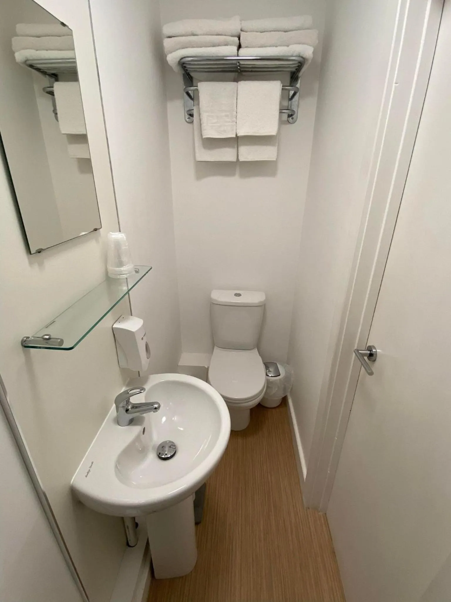 Bathroom in The Anchor Hotel & Bars