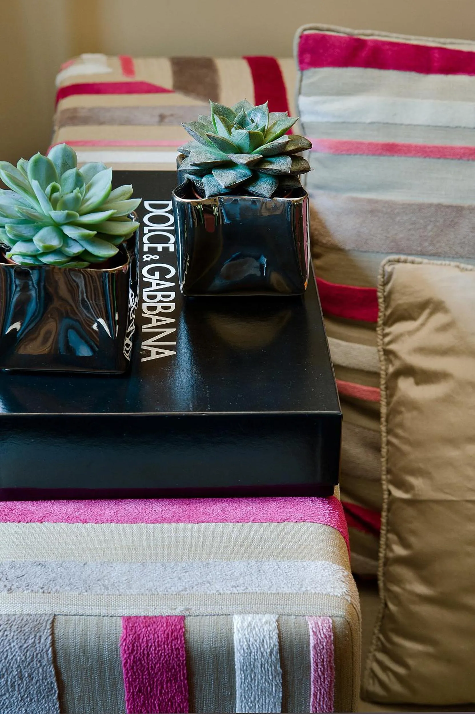 Decorative detail, Bed in Casa Montani