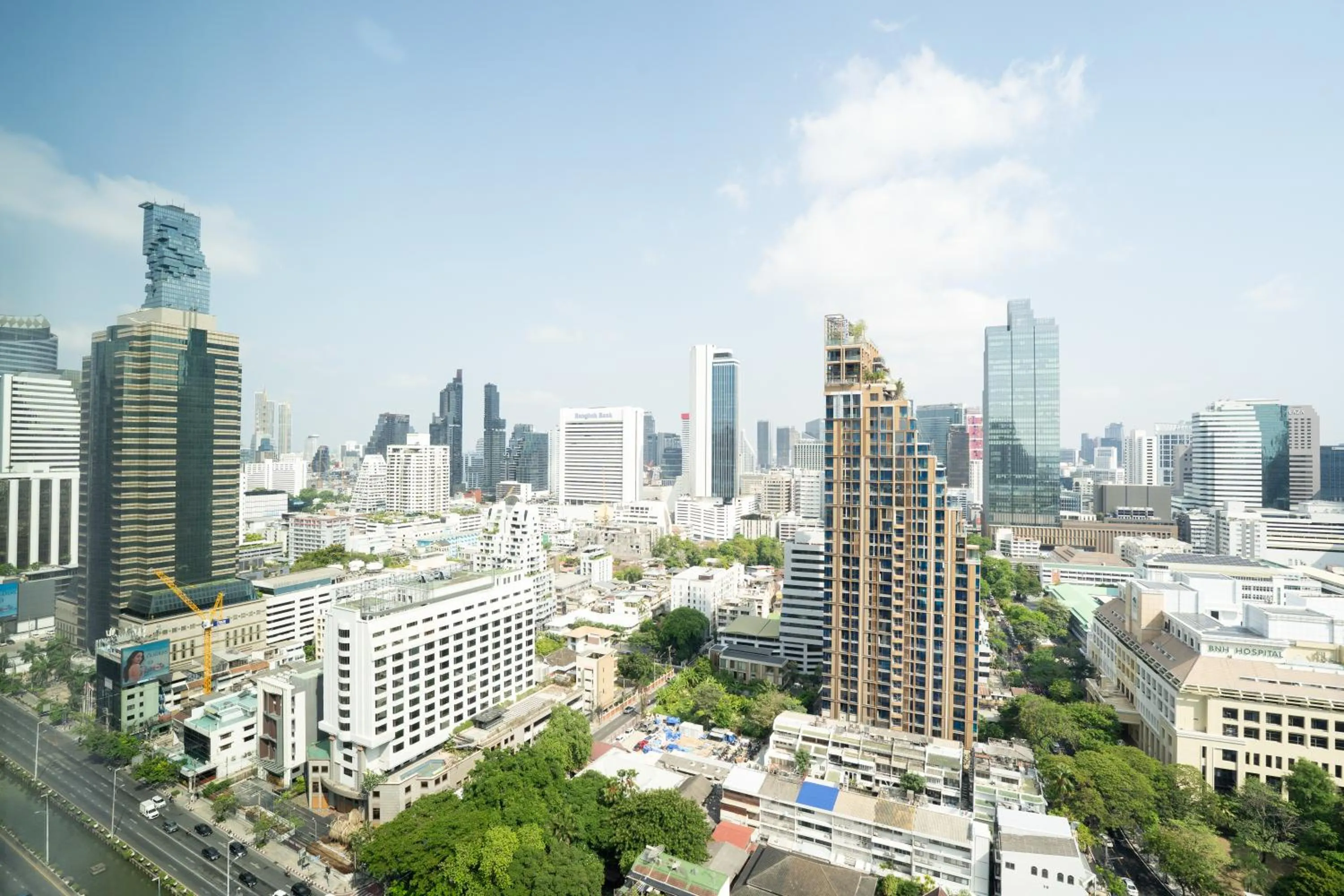 Deluxe Twin Room in Grand Nikko Bangkok Sathorn