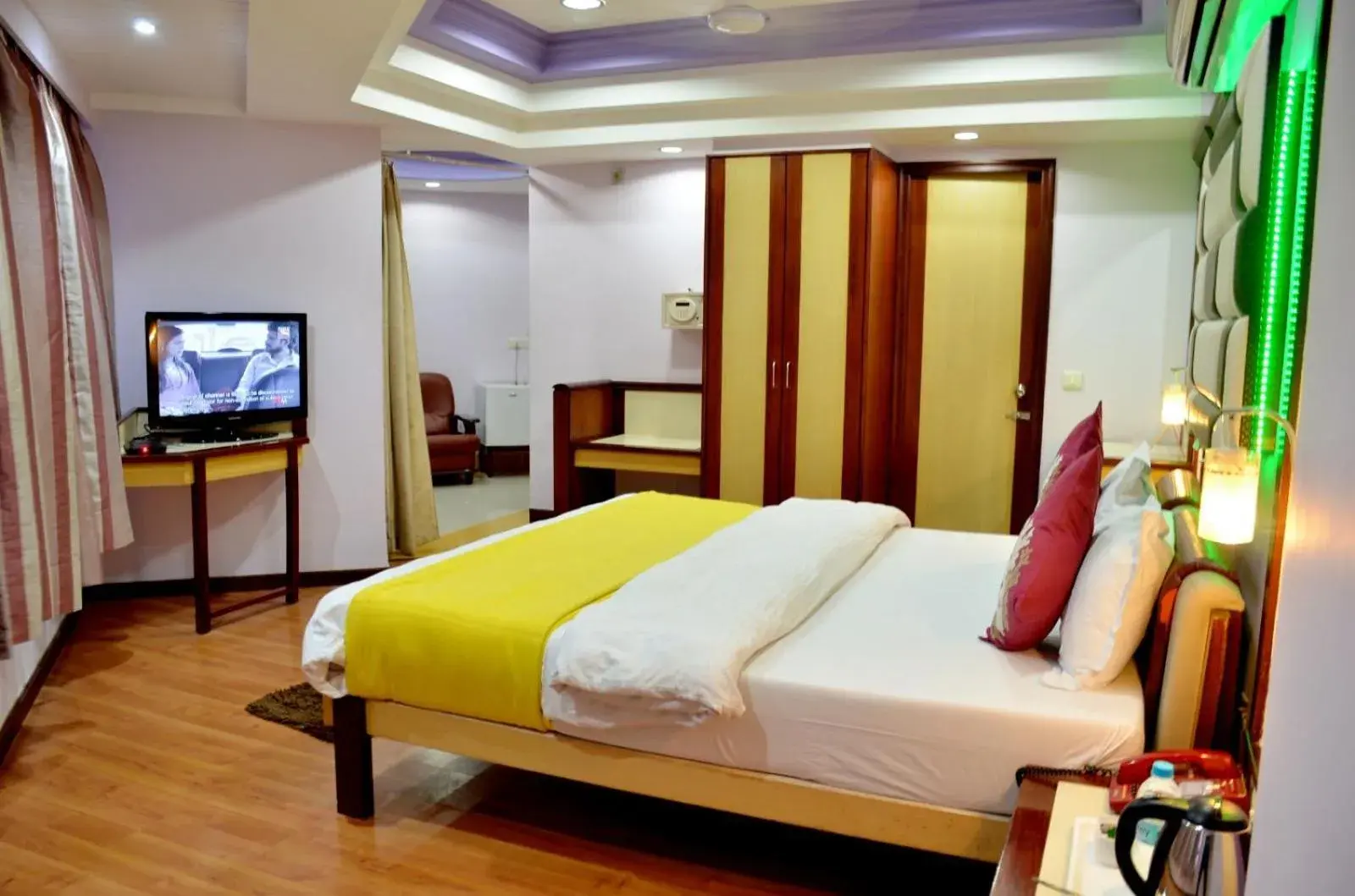 Suite - single occupancy in Hotel Heeralal Suite - single occupancy in Hotel Heeralal