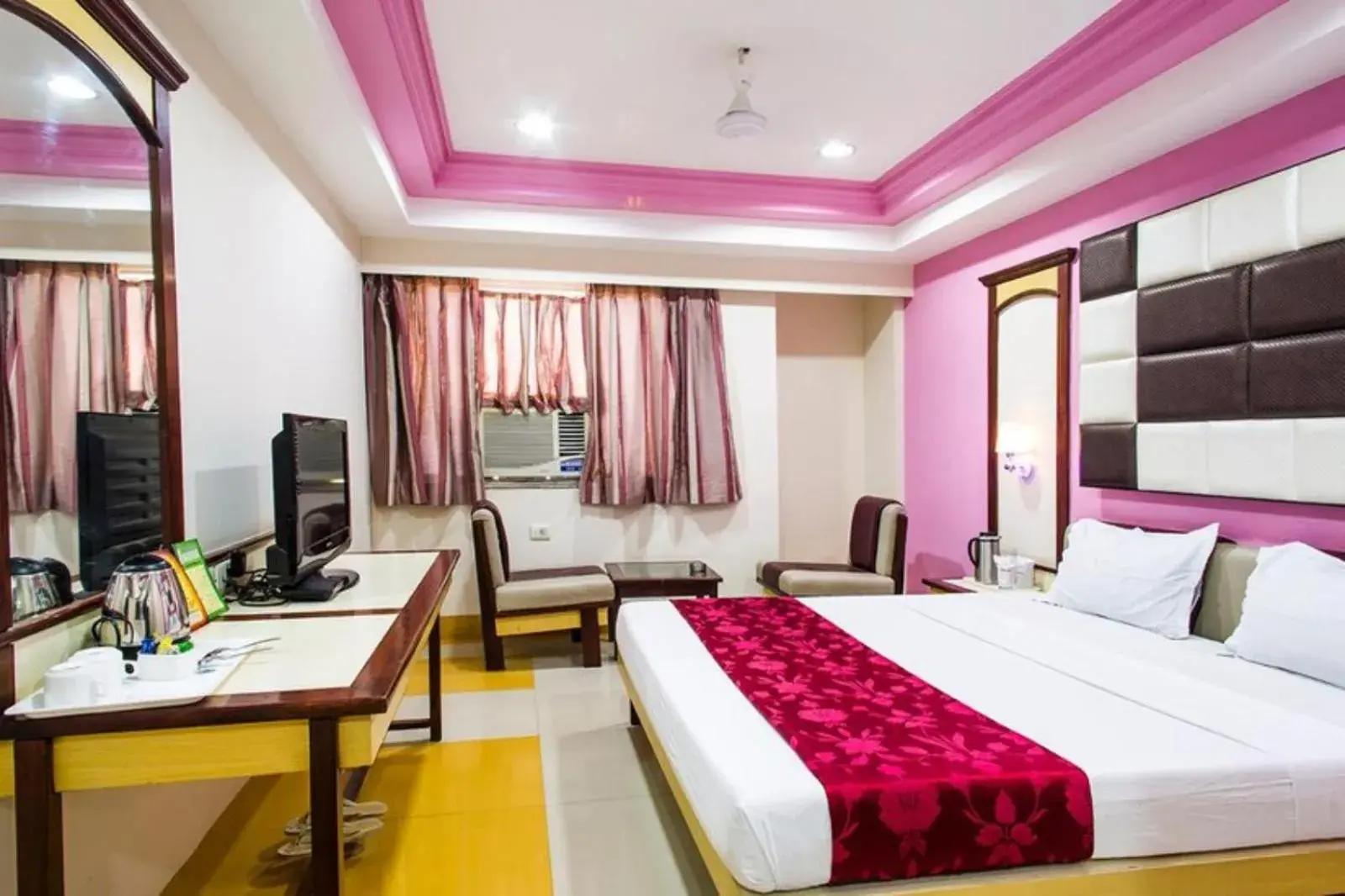 Superior Double Room - single occupancy in Hotel Heeralal Superior Double Room - single occupancy in Hotel Heeralal