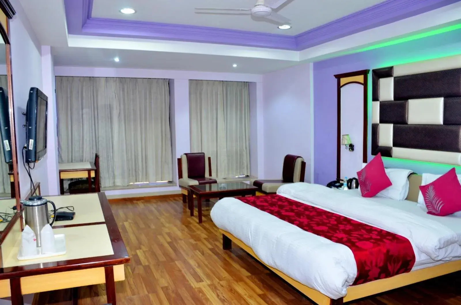 Family Room - single occupancy in Hotel Heeralal Family Room - single occupancy in Hotel Heeralal