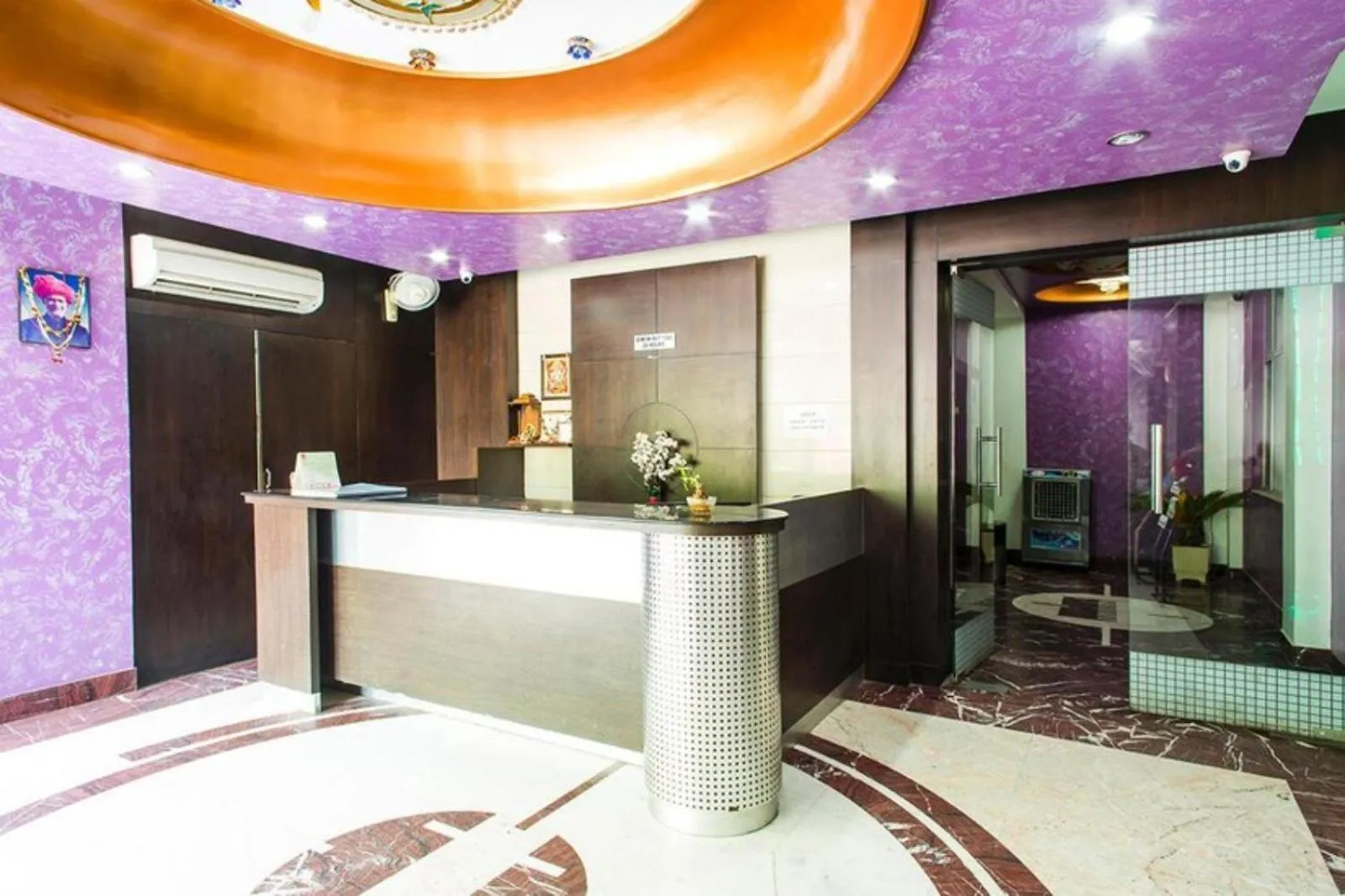Lobby or reception in Hotel Heeralal