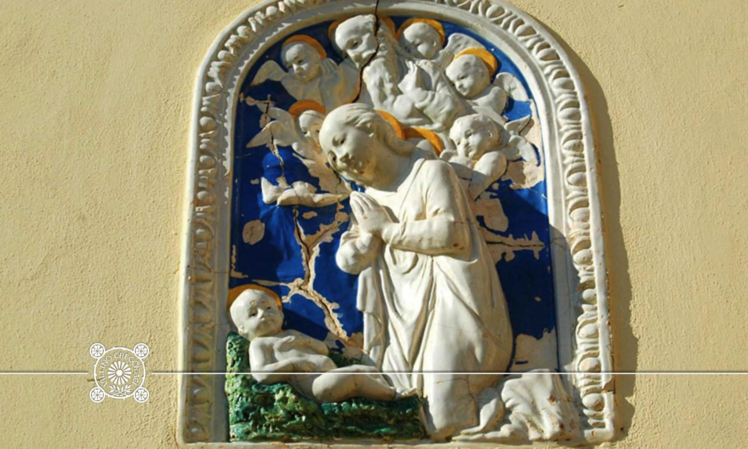 Decorative detail in Villino Gregoraci Relais