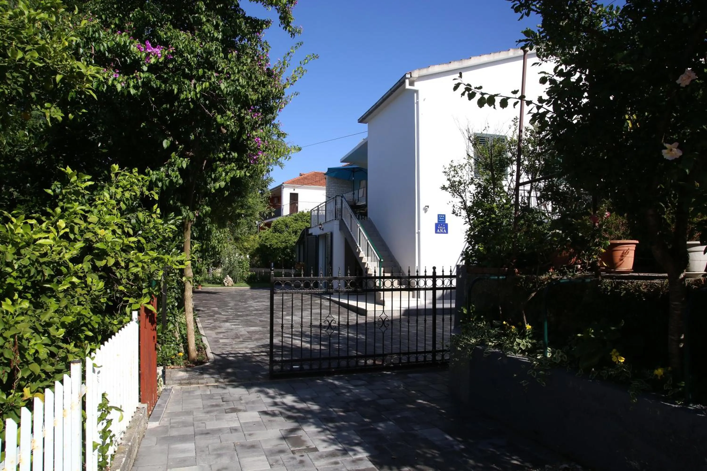 Property building in Luxury House with Pool