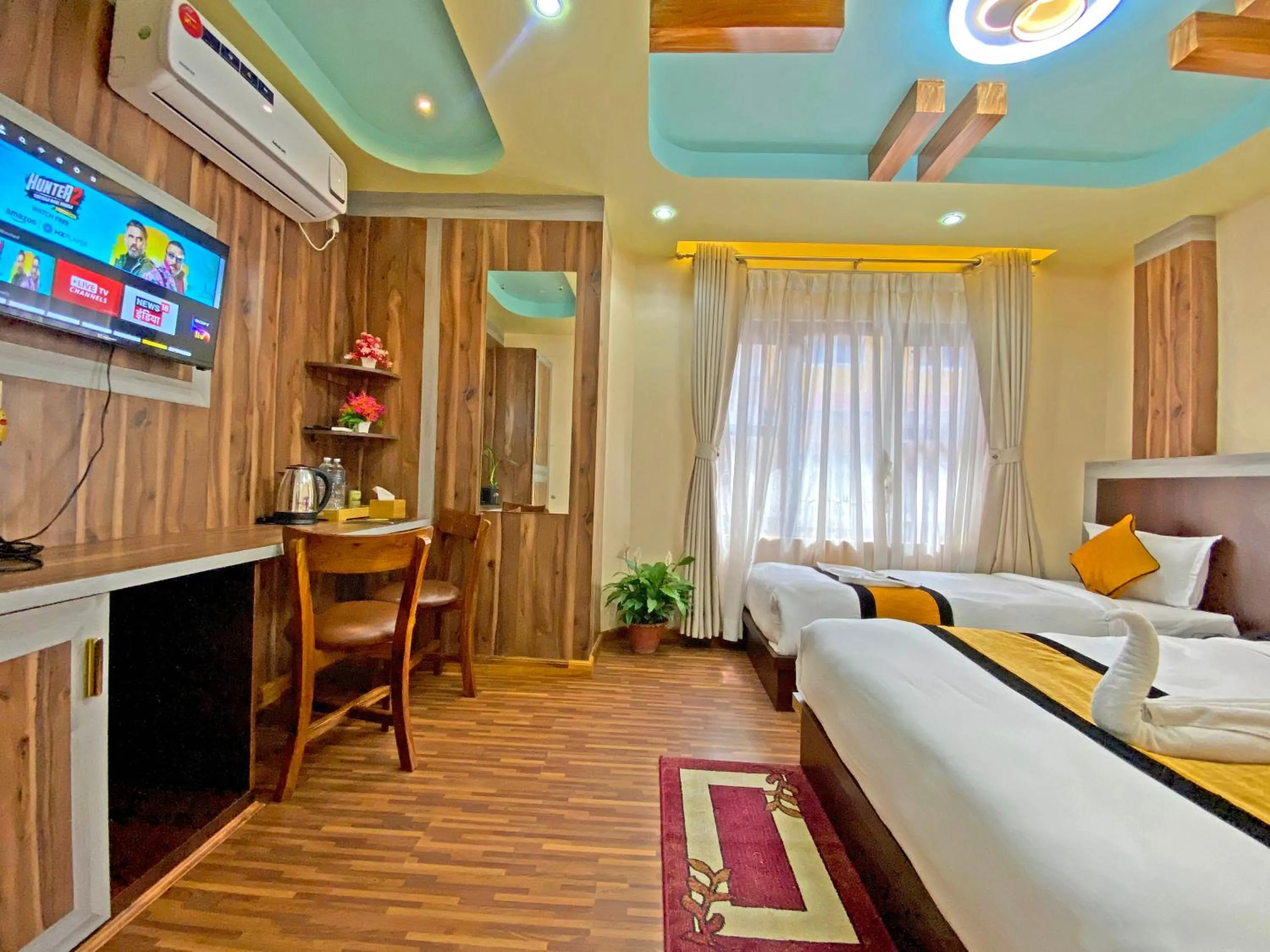 Deluxe Double or Twin Room in Hotel Five Season Inn